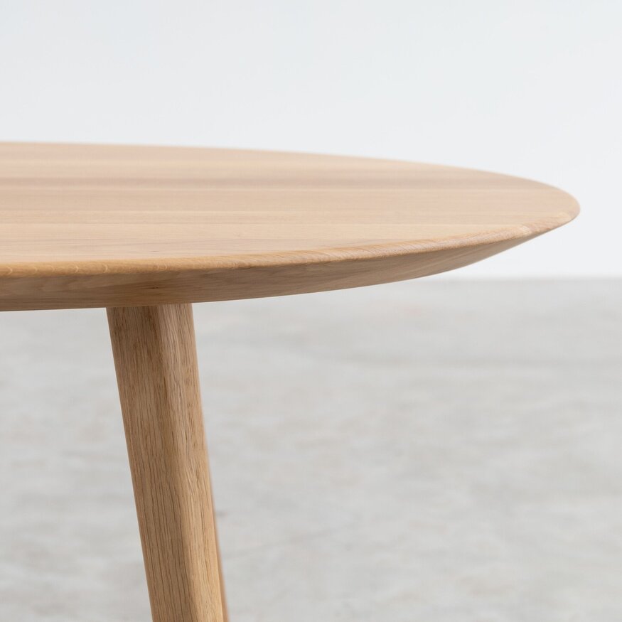 Scandinavian Oval Coffee Table Tomrer Sav & Økse Scandinavian Oval Coffee Table Tomrer