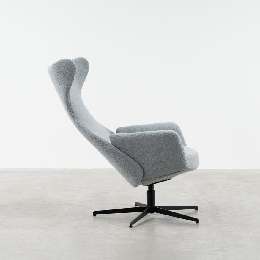 Scandinavian Recliner Aksel