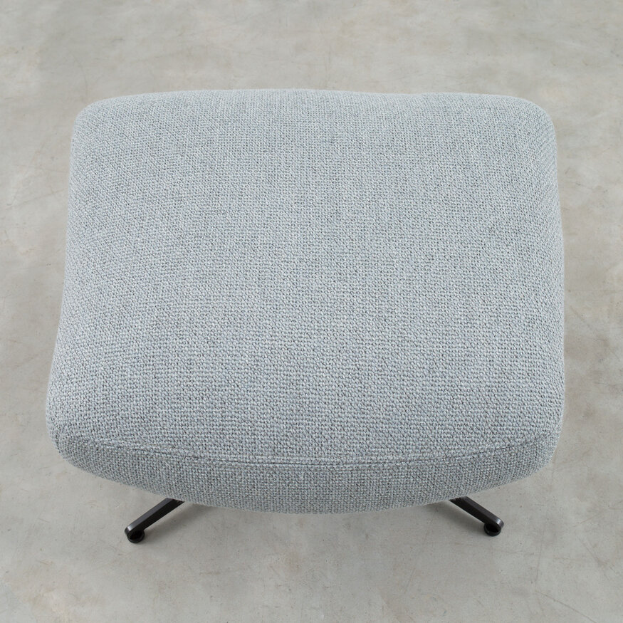 Footstool Aksle