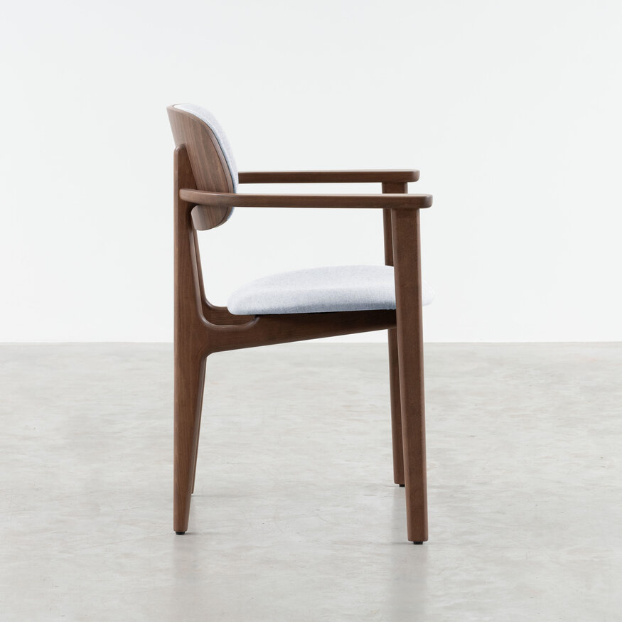 Sinni met arm Scandinavian Dining Chair Sav & Økse Sinni met arm Scandinavian Dining Chair