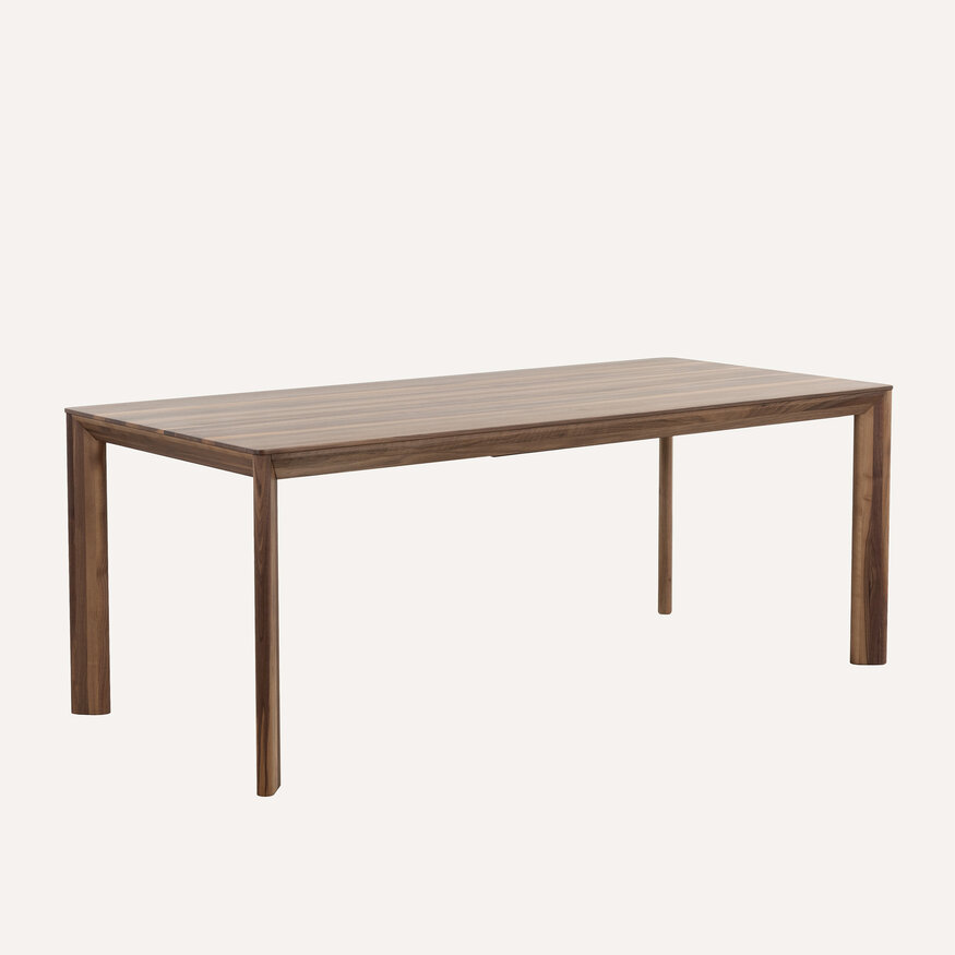 Scandinavian Extendable Table Eevi Sav & Økse Scandinavian Extendable Table Eevi
