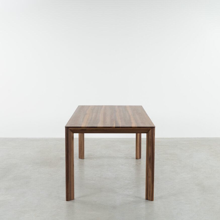 Scandinavian Extendable Table Eevi Sav & Økse Scandinavian Extendable Table Eevi