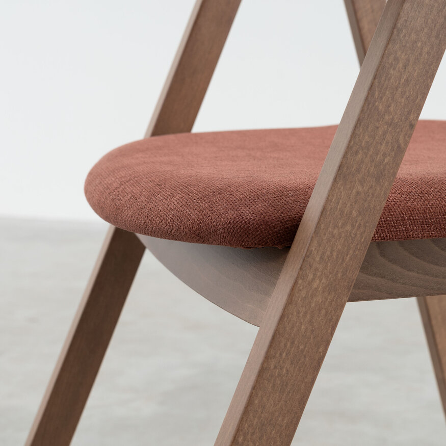 Edske Scandinavian Dining Room Chair