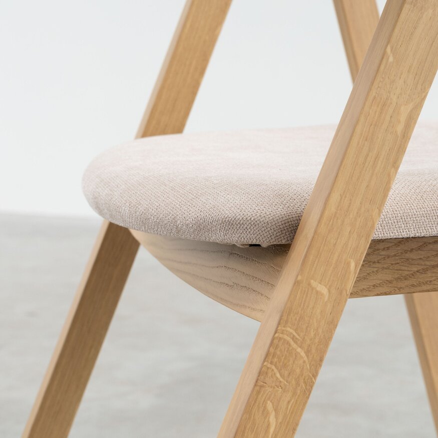 Edske Scandinavian Dining Room Chair Sav & Økse Edske Scandinavian Dining Room Chair