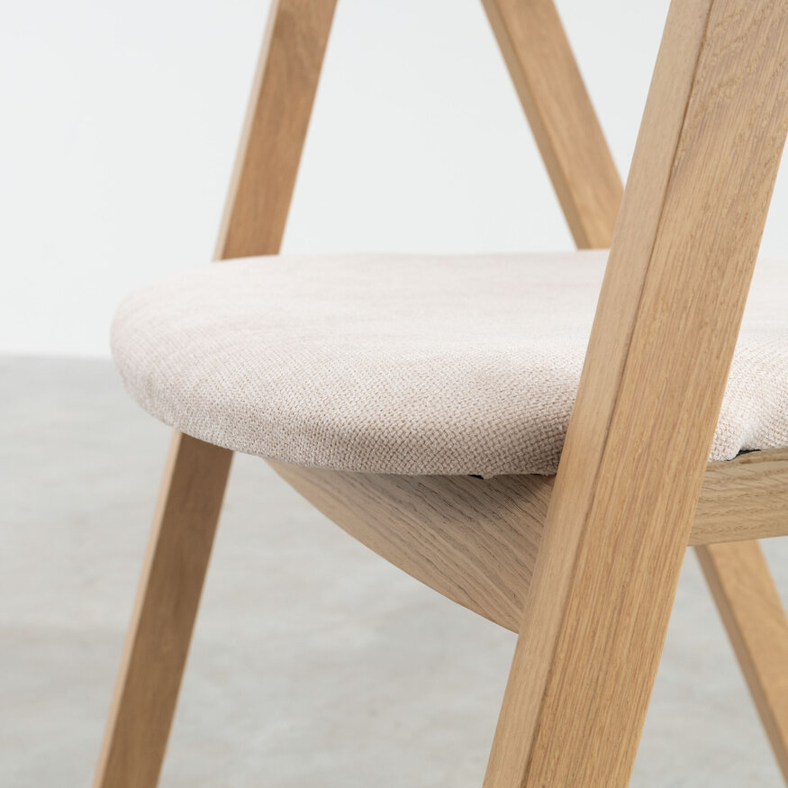 Edske Scandinavian Dining Room Chair Sav & Økse Edske Scandinavian Dining Room Chair