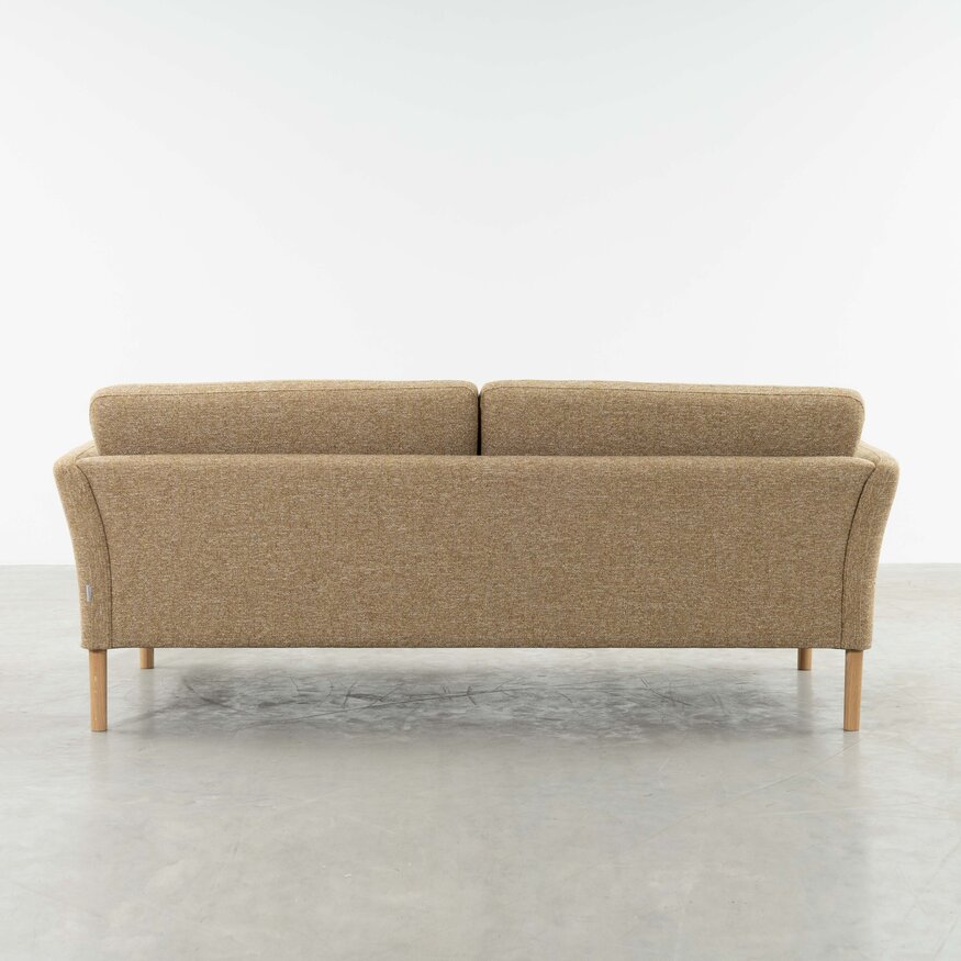 Sav & Økse Scandinavian sofa Swann