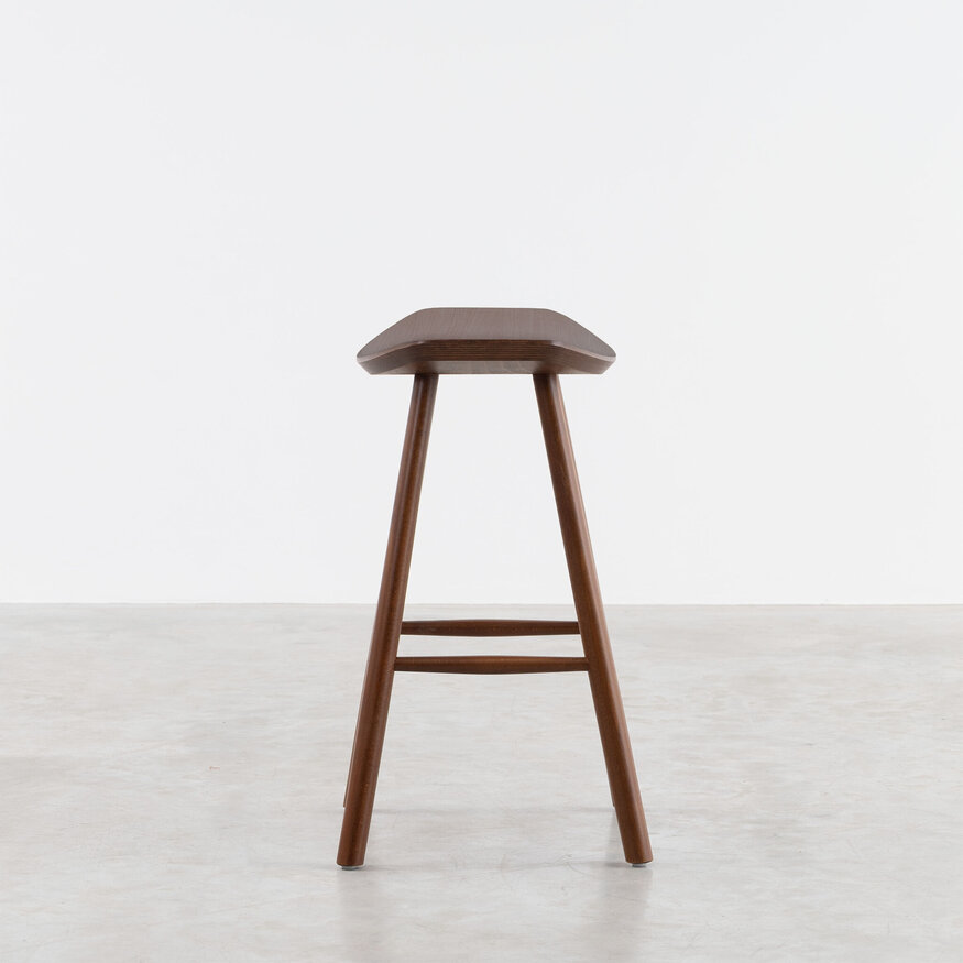 Silja Counter Bar Stool | Height 65 cm Sav & Økse Silja Counter Bar Stool | Height 65 cm