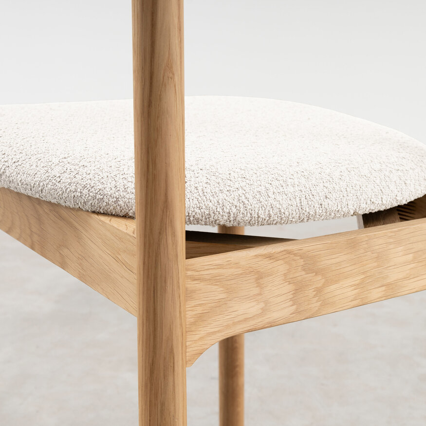 Lumi Scandinavian dining room chair Sav & Økse Lumi Scandinavian dining room chair