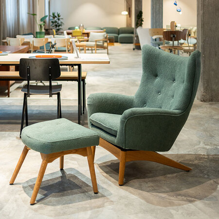 Armchairs with footstool Armchairs with footstool