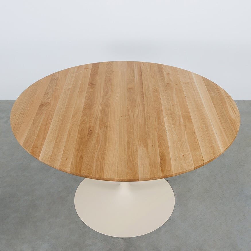 Tinne Tafel met Rond Houten Blad