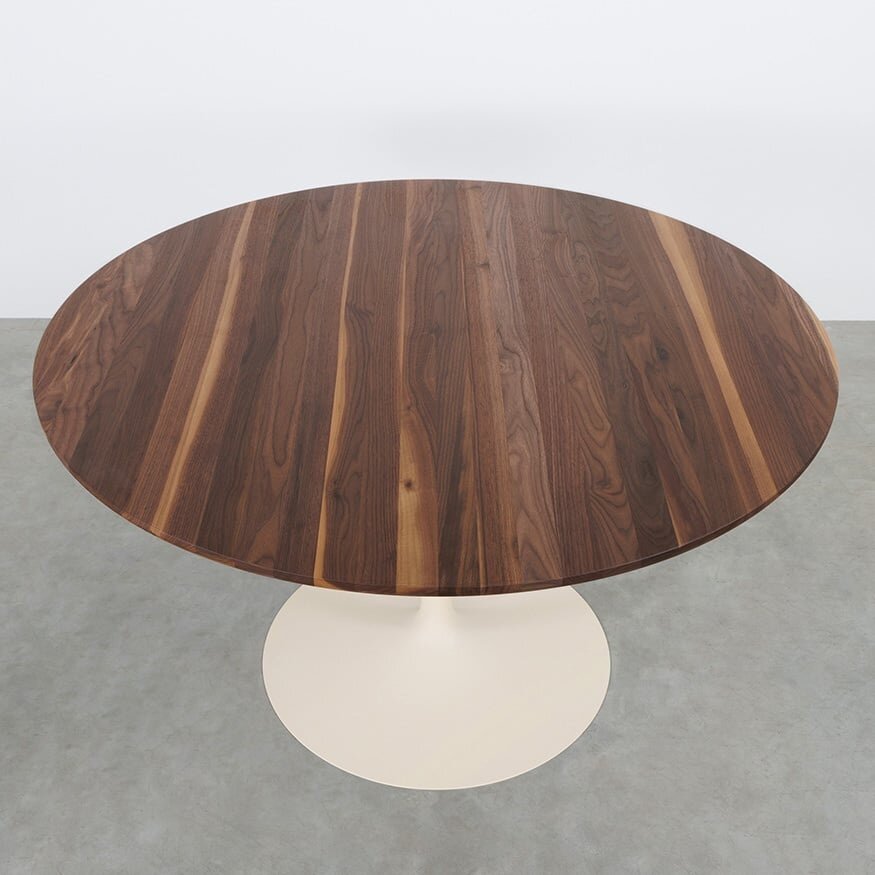 Tinne Tafel met Rond Houten Blad Tinne Tafel met Rond Houten Blad