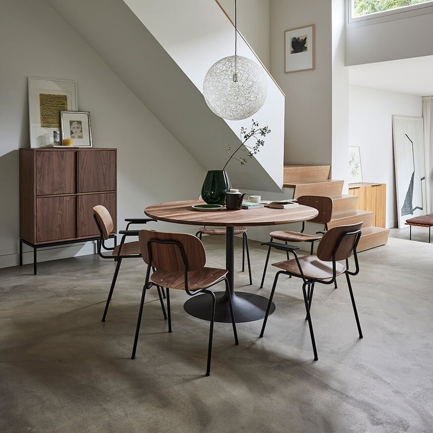 Tinne Tafel met Rond Houten Blad Tinne Tafel met Rond Houten Blad