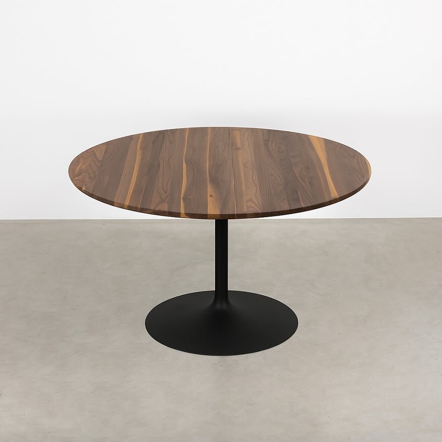 Tinne Table with Round Wooden Top