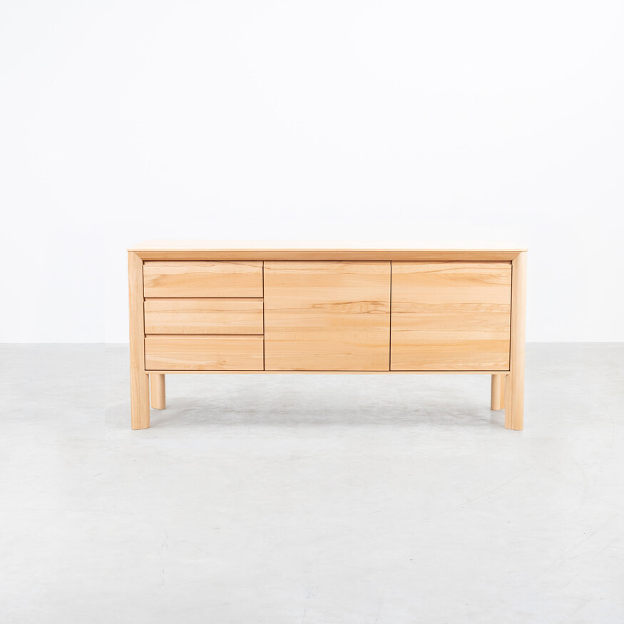 Scandinavisch Dressoir Eevi Sav & Økse Scandinavisch Dressoir Eevi