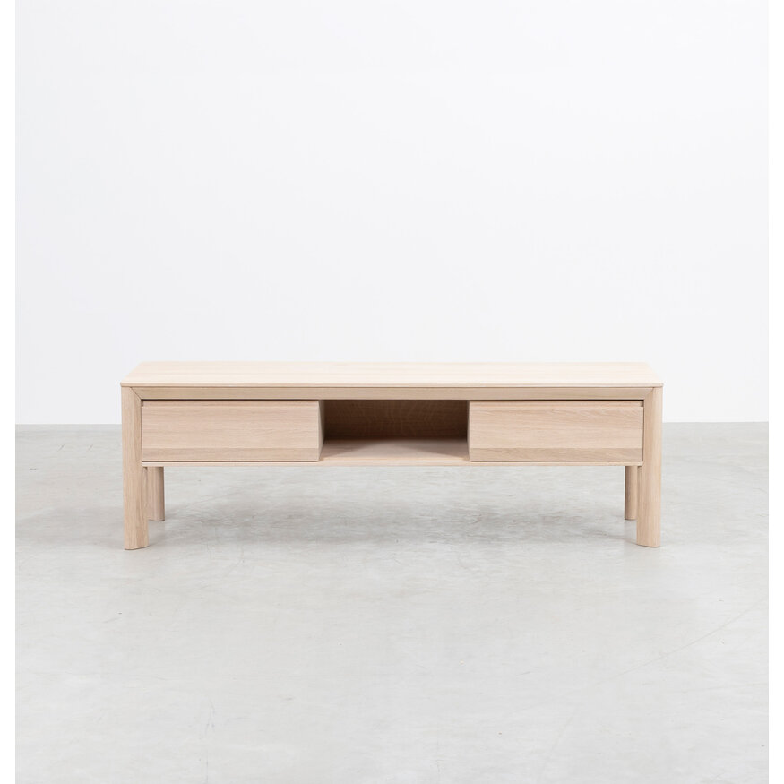 Scandinavian TV Cabinet Eevi Sav & Økse Scandinavian TV Cabinet Eevi