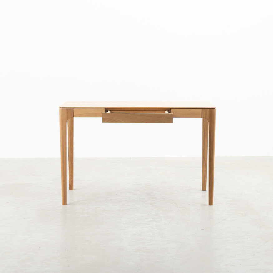 Scandinavian Desk Rikke Sav & Økse Scandinavian Desk Rikke