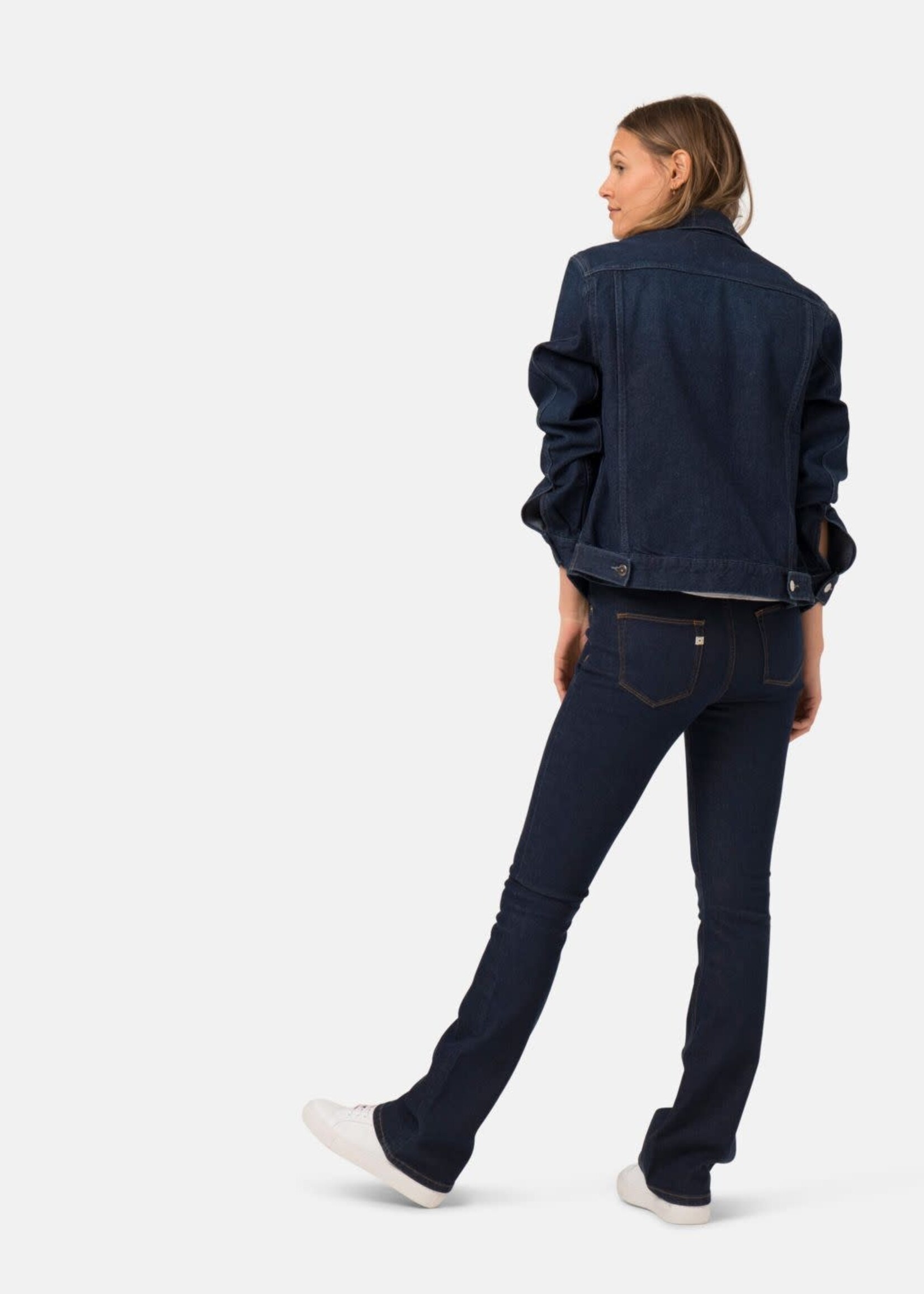 MUD JEANS MUD JEANS FLARED HAZEN STRONG BLUE