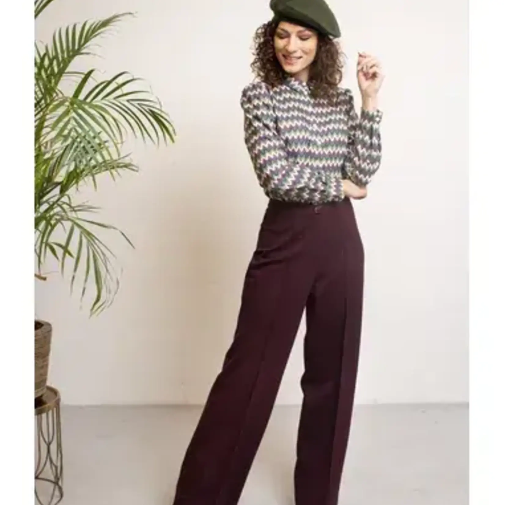 VERY CHERRY VERY CHERRY TAYLOR PANTS PALOMA GRAPE PURPLE