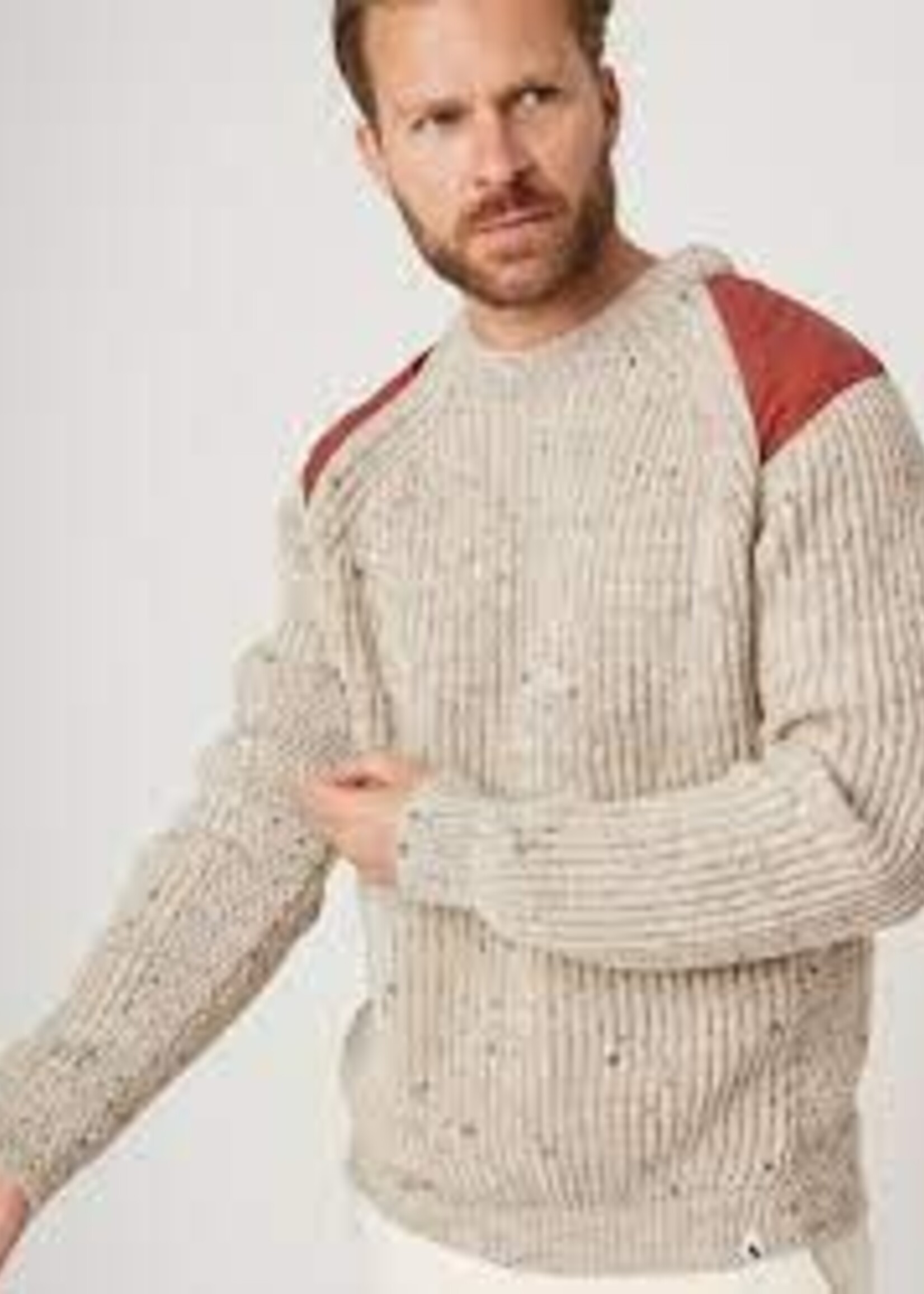 PEREGRINE PEREGRINE COMMANDO PATCH SWEATER SKIDDOW