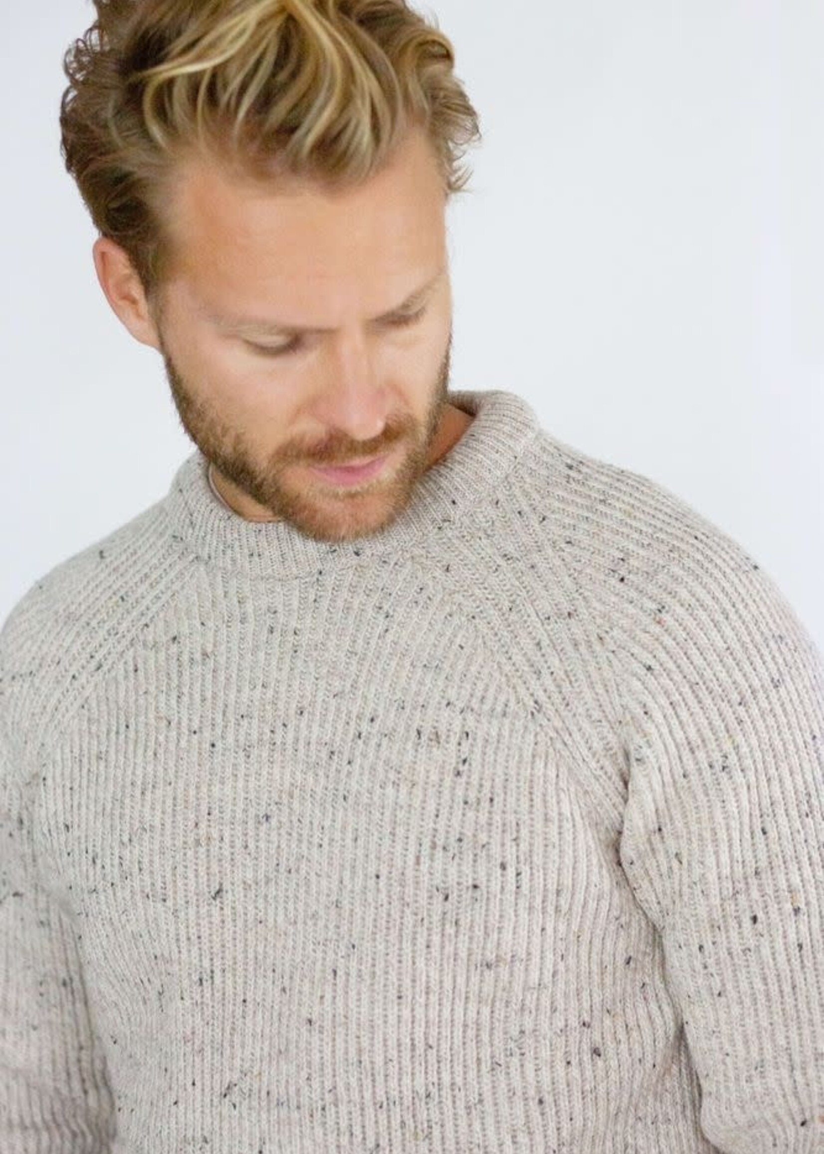 PEREGRINE PEREGRINE FORD CREW SWEATER OATMEAL