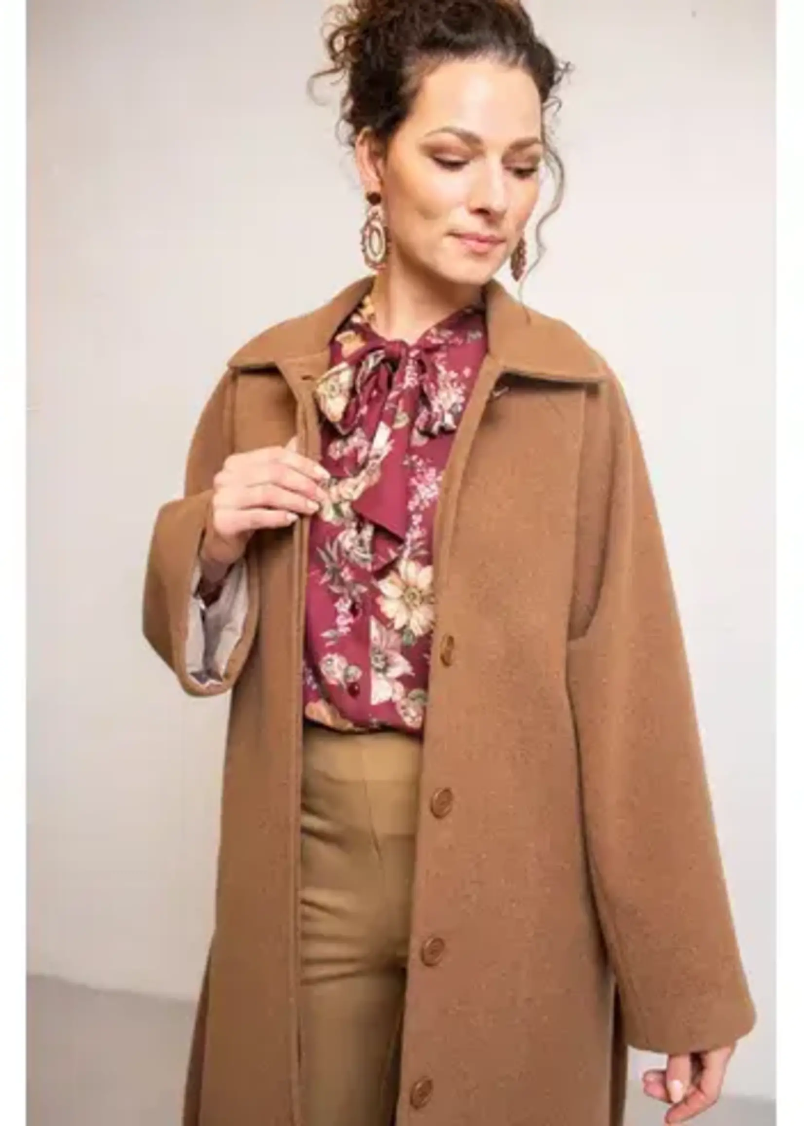 VERY CHERRY VERY CHERRY ISIA COAT CAMEL