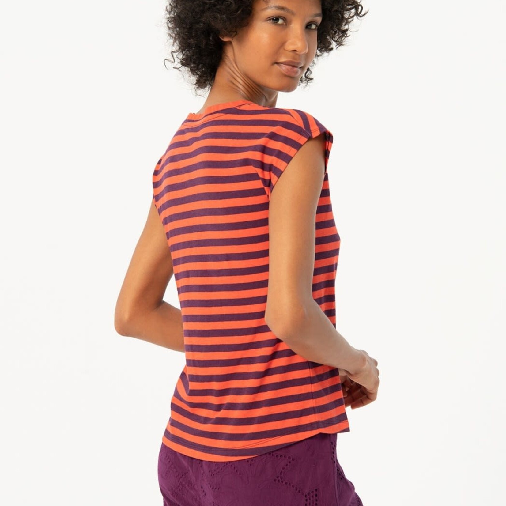 SURKANA SURKANA  WIDE STRIPED T SHIRT MAROON