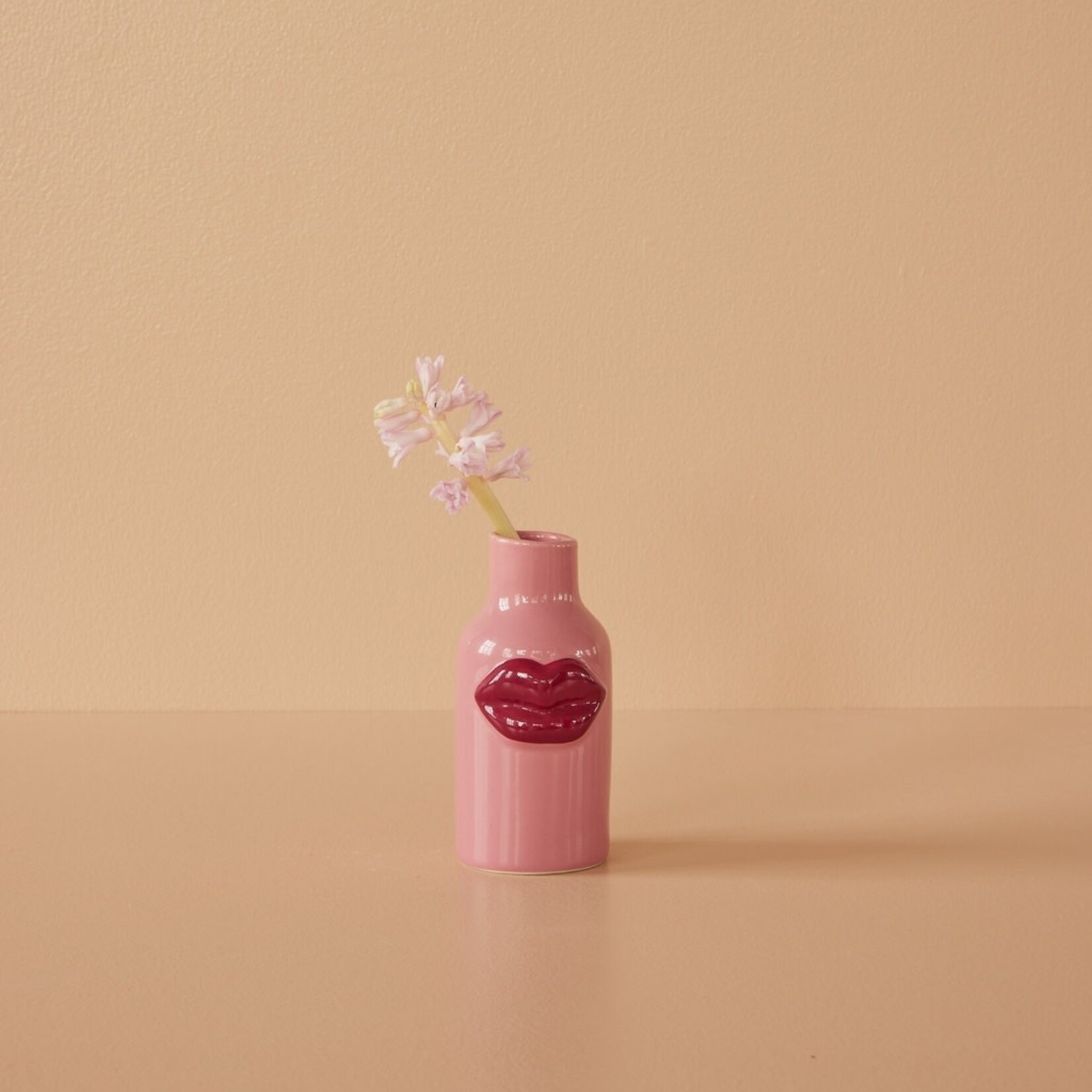 RICE RICE CERAMIC VASE WITH LIPS IN PINK EXTRA SMALL
