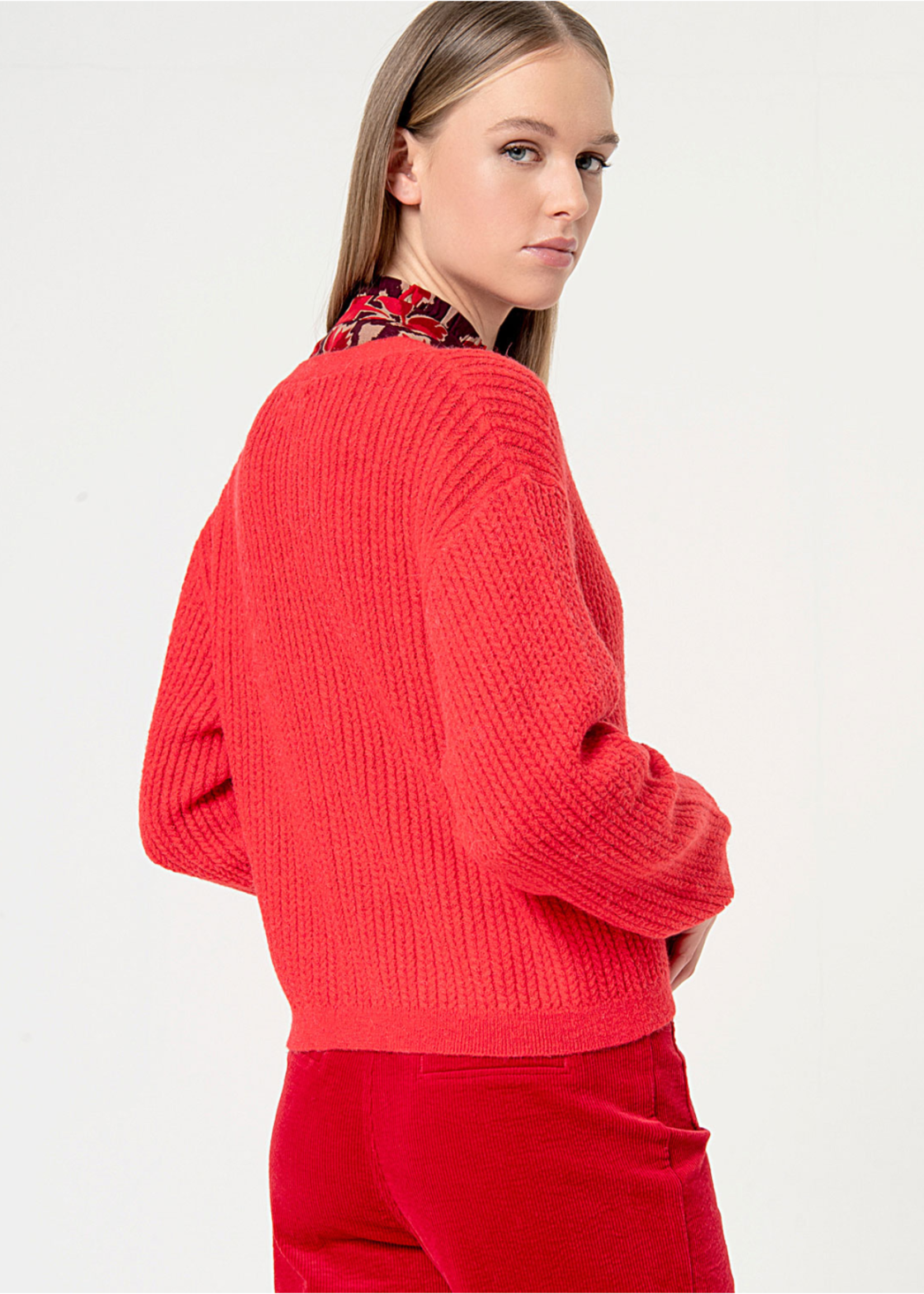 SURKANA SURKANA SHORT CARDIGAN V NECK RED