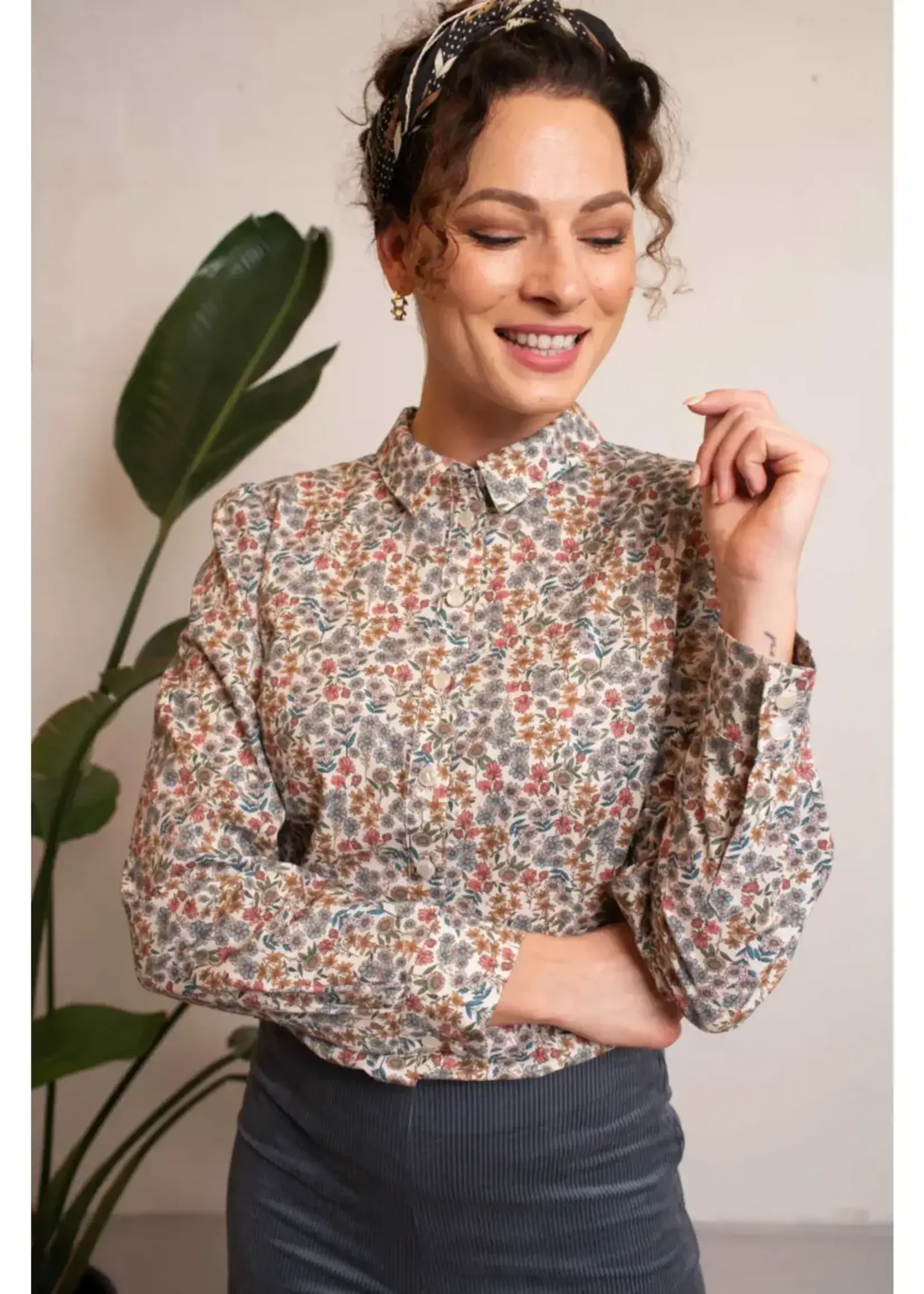 VERY CHERRY VERY CHERRY JANE BLOUSE VIENNA FLOWERS