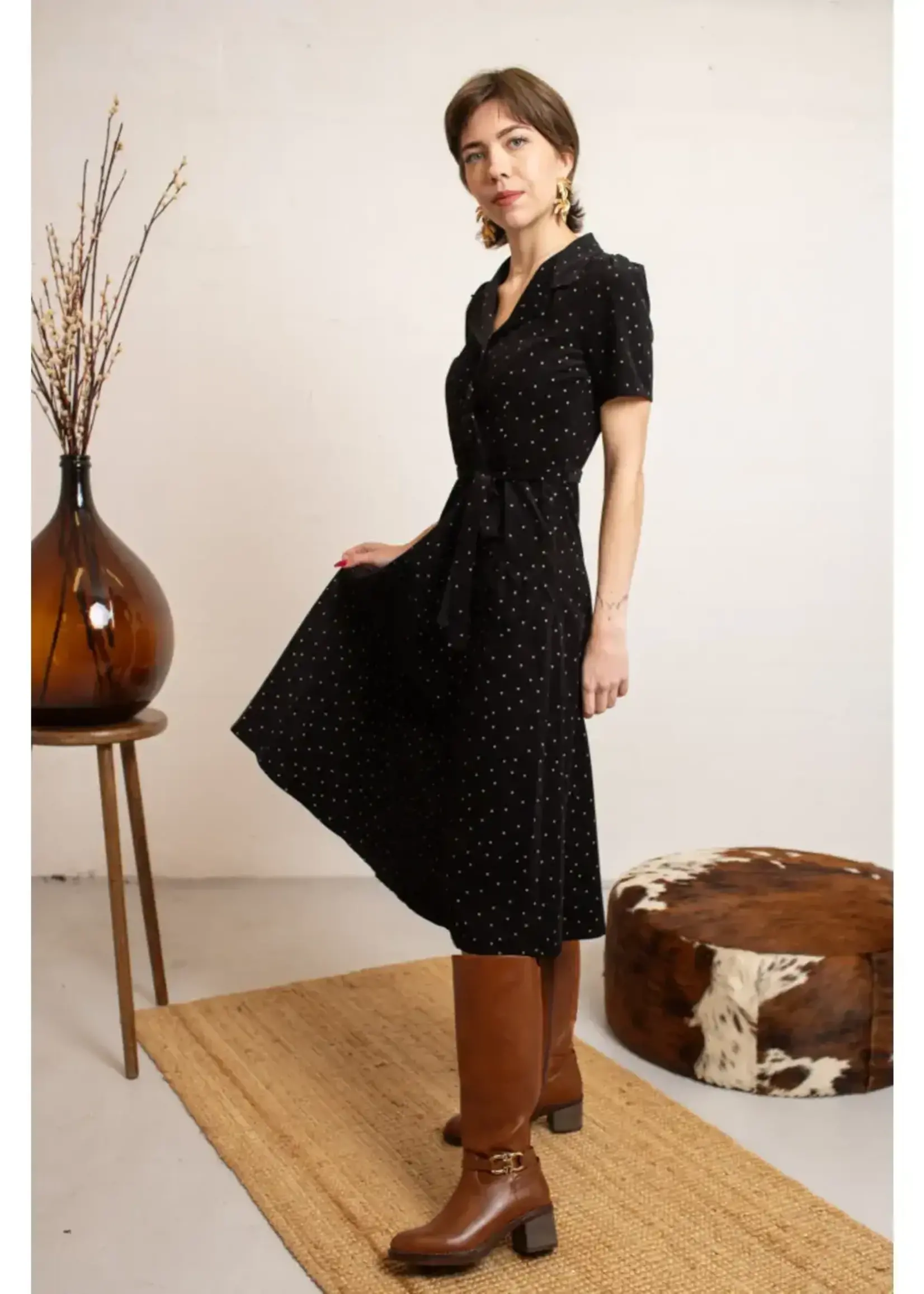 VERY CHERRY VERY CHERRY REVERS DRESS MIDI CORDUROY DOTS BLACK ECRU