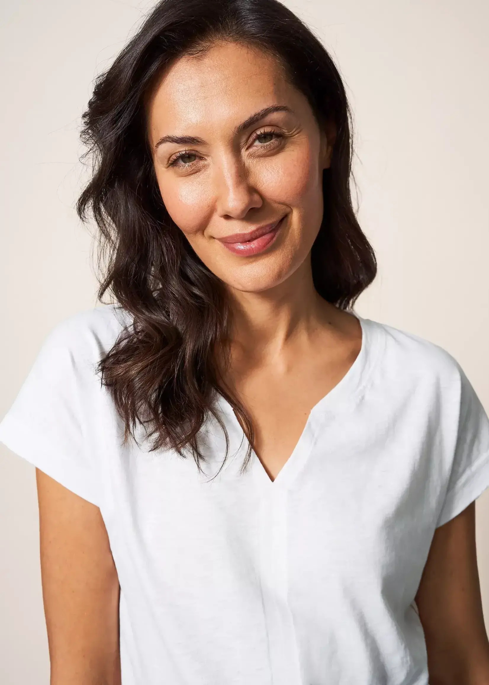 WHITE STUFF WHITE STUFF NELLY NOTCH NECK TEE NATURAL WHITE