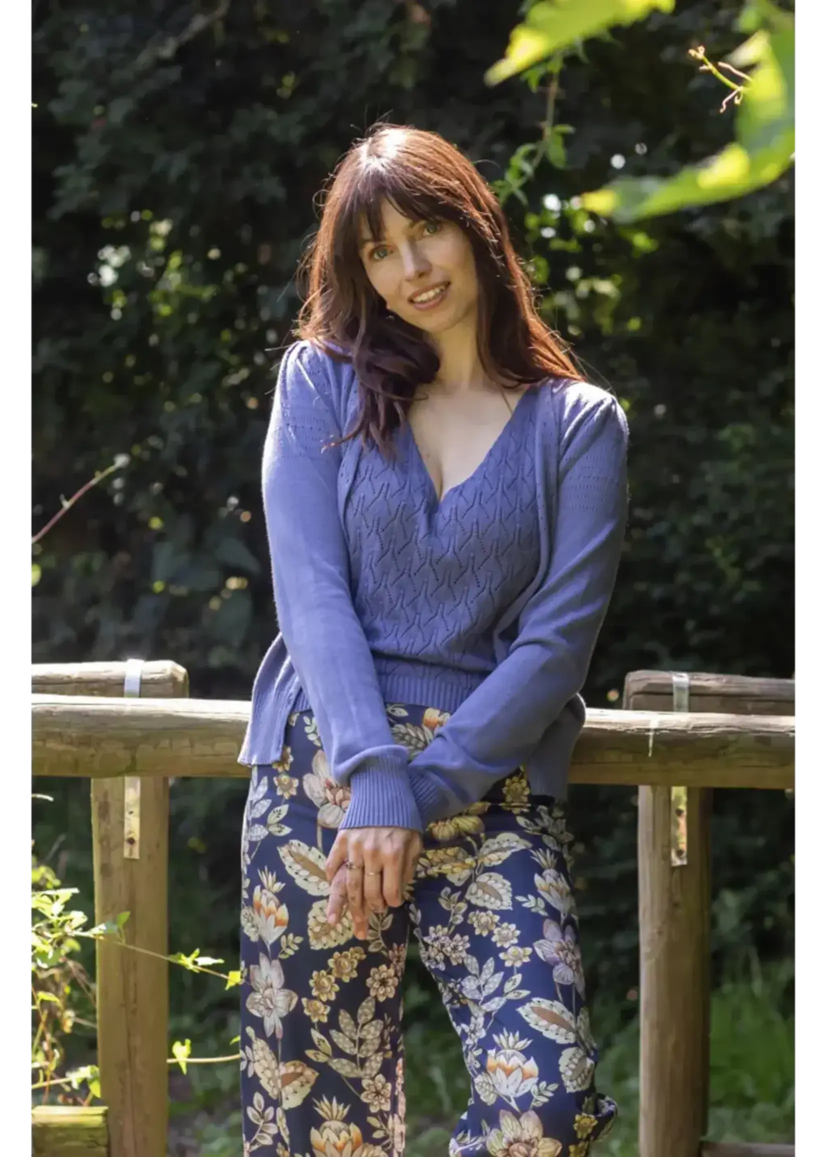 VERY CHERRY VERY CHERRY LUCIA V NECK CARDIGAN LAVENDER