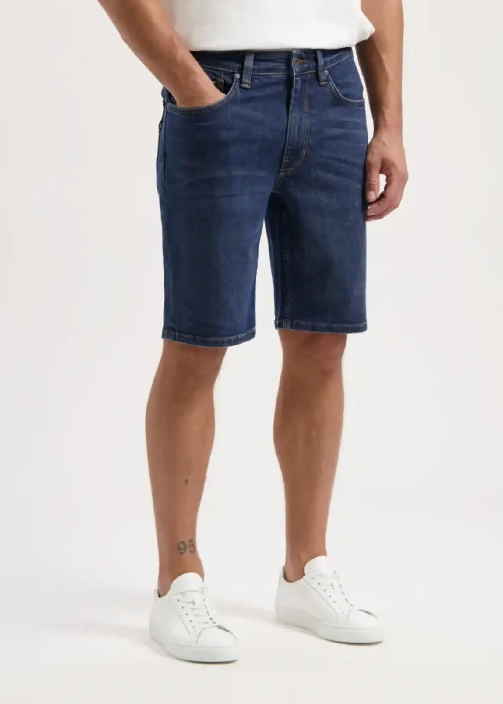 KUYICHI KUYICHI SCOTT REGULAR SHORT BASIC BLUE