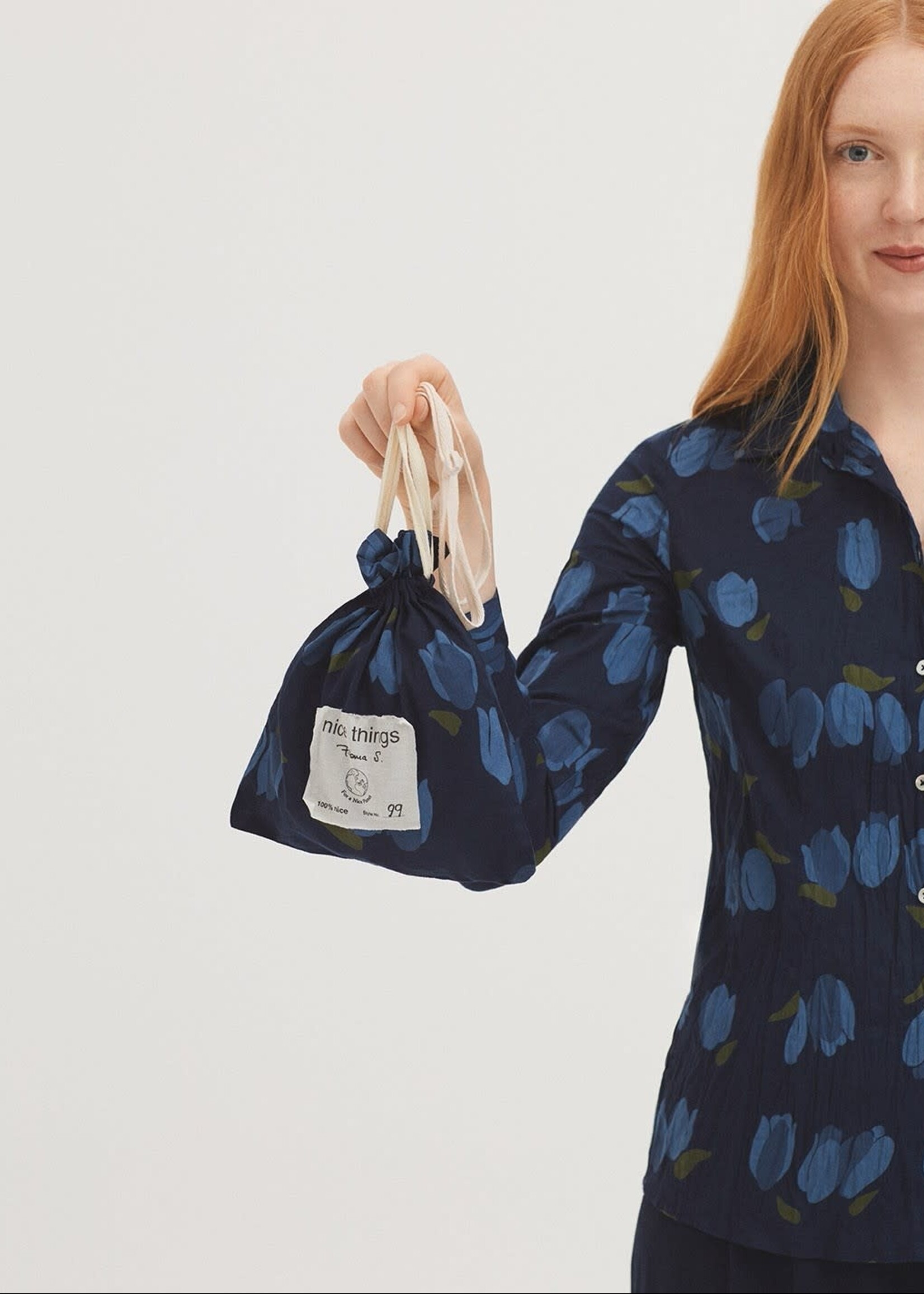 NICE THINGS NICE THINGS TULIP PRINT BASIC SHIRT NAVY