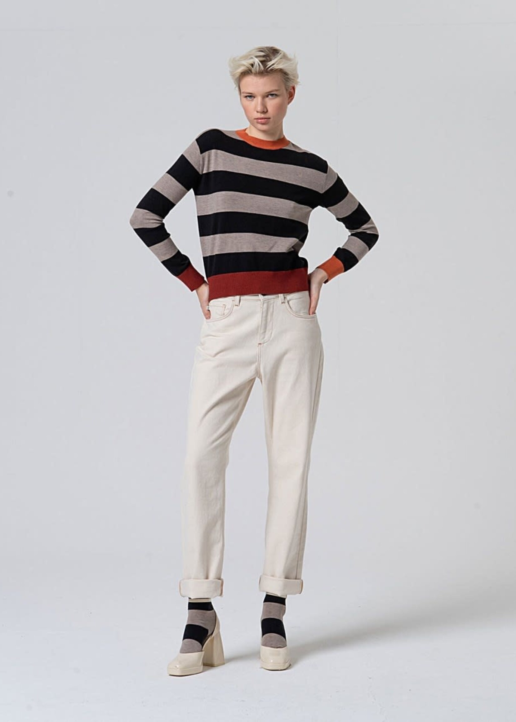 SURKANA SURKANA ROUND NECK SWEATER