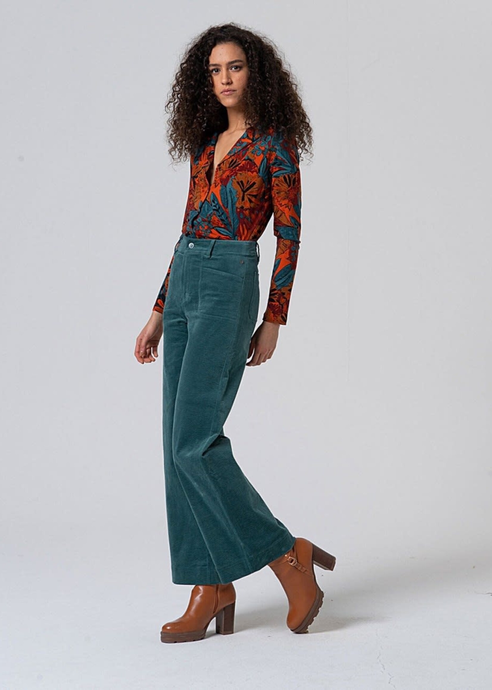 SURKANA SURKANA FLARED CORDED PANTS STEEL BLUE