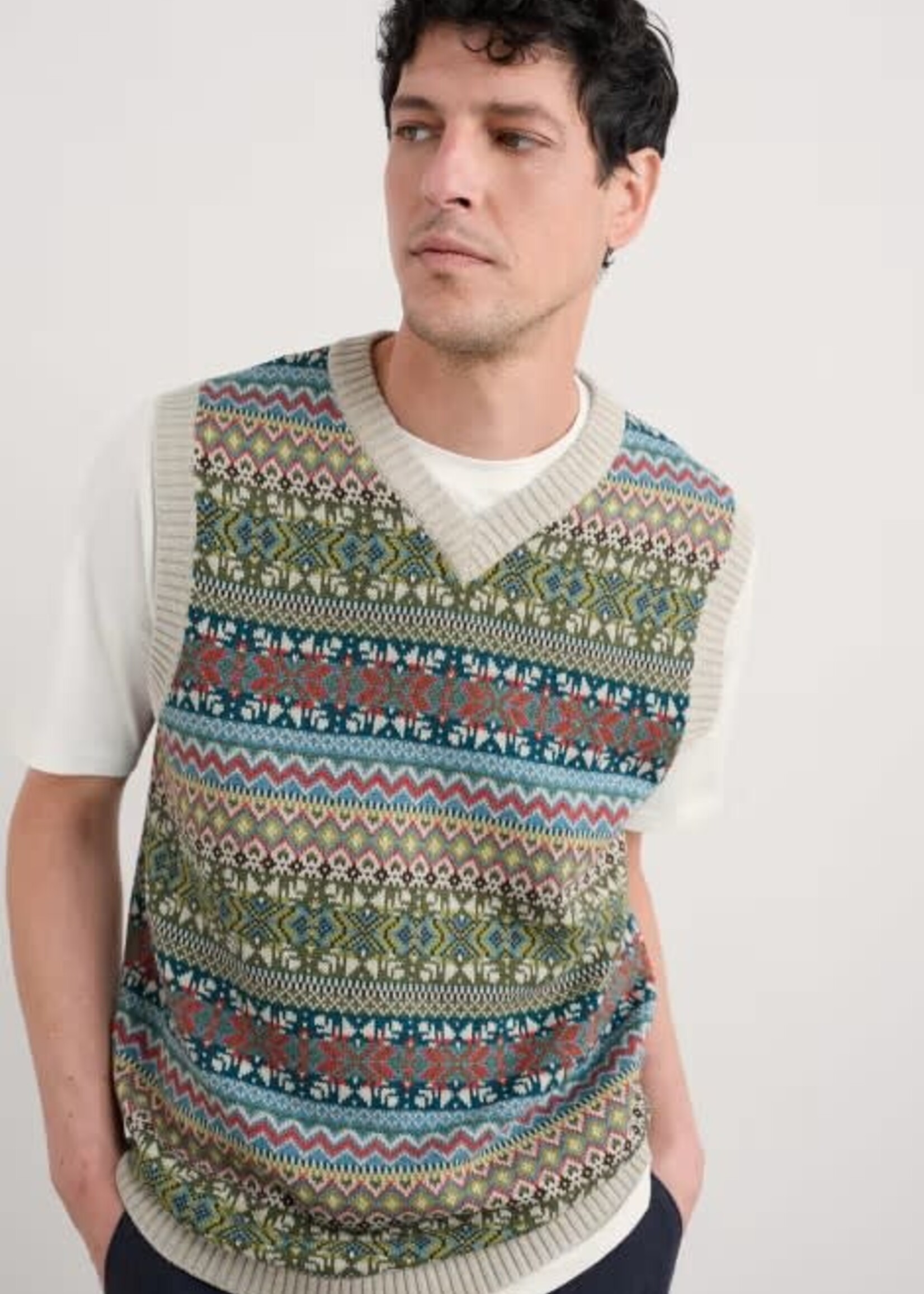SEASALT CORNWALL SEASALT MEN’S KITTO FAIR ISLE VEST TWIGS KINGFISHER
