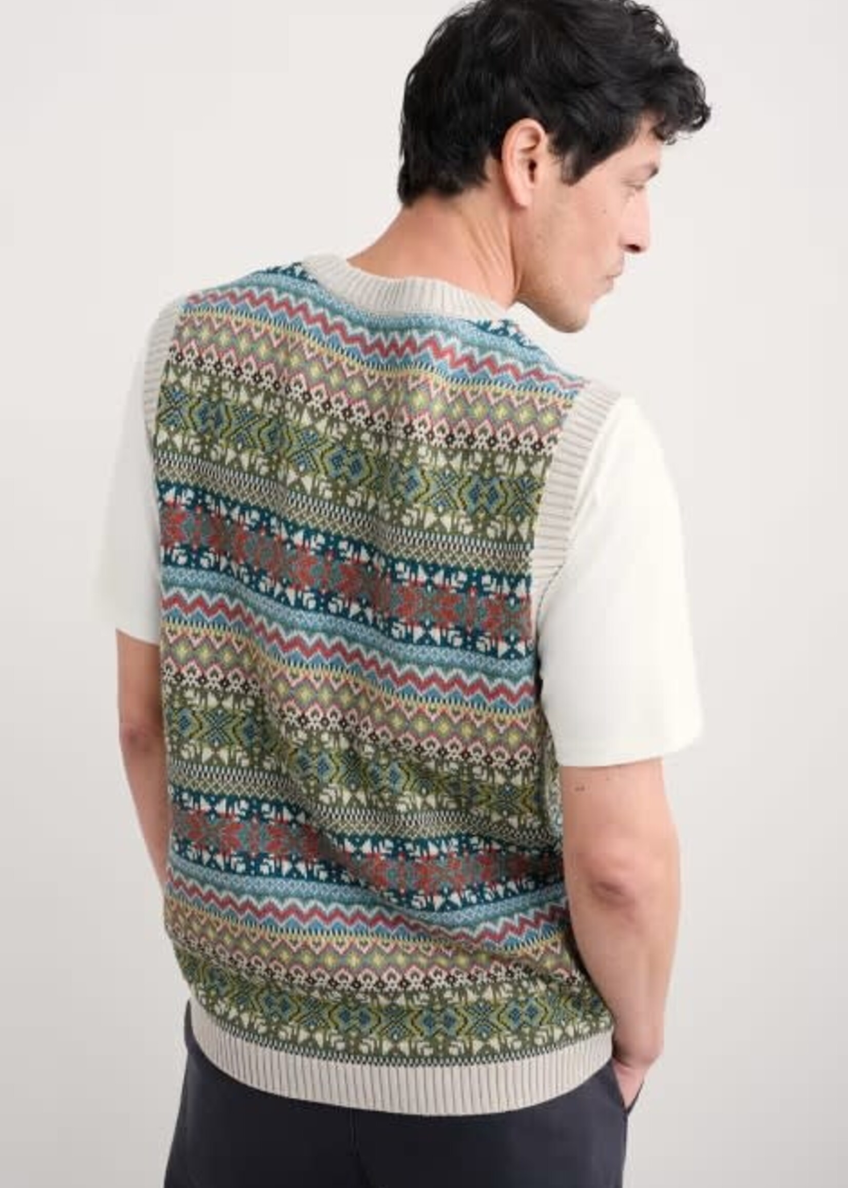 SEASALT CORNWALL SEASALT MEN’S KITTO FAIR ISLE VEST TWIGS KINGFISHER