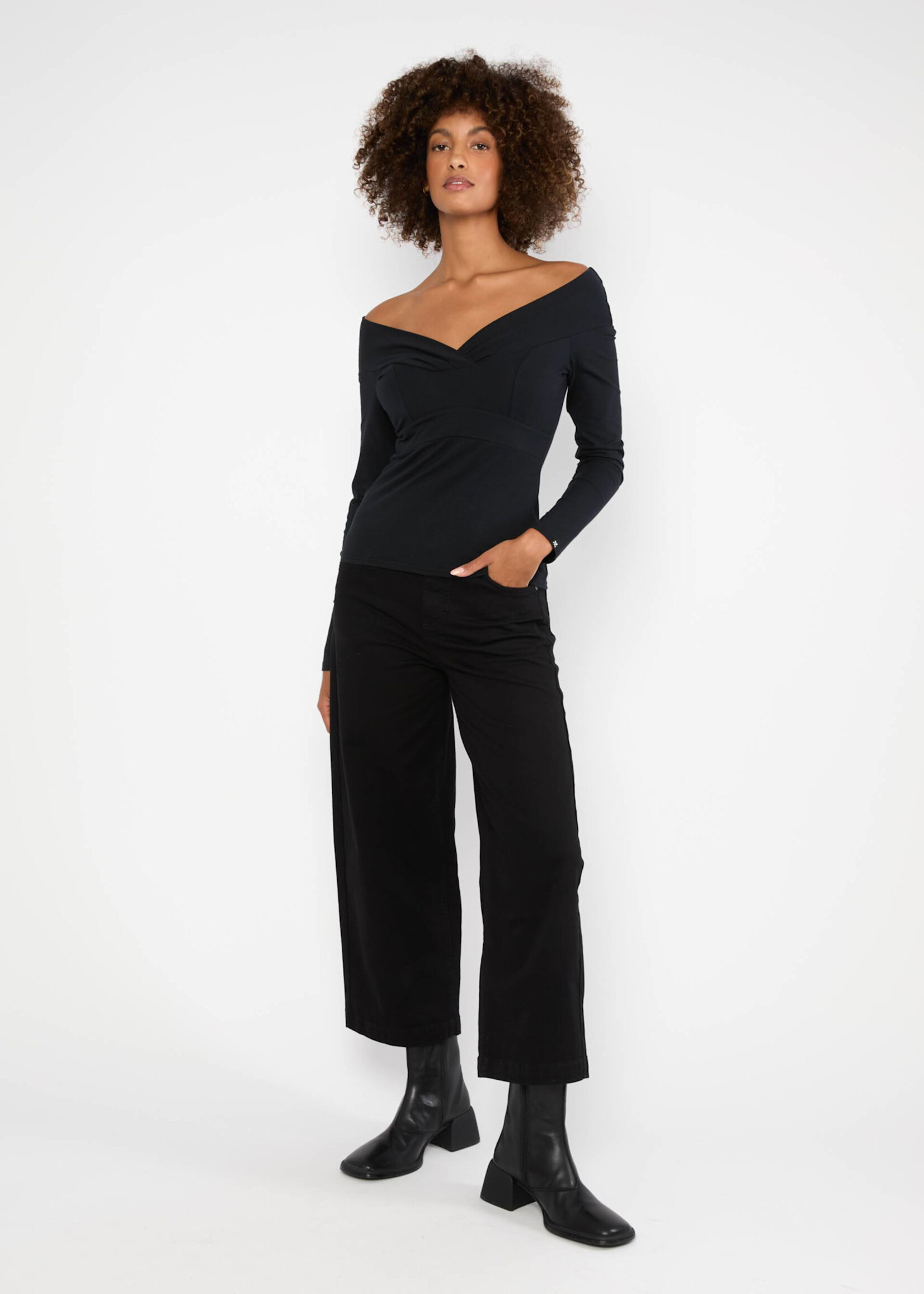 BLUTSGESCHWISTER BLUTSGESCHWISTER LOVEBIRDS KISS TOP BLACK AND STRONG
