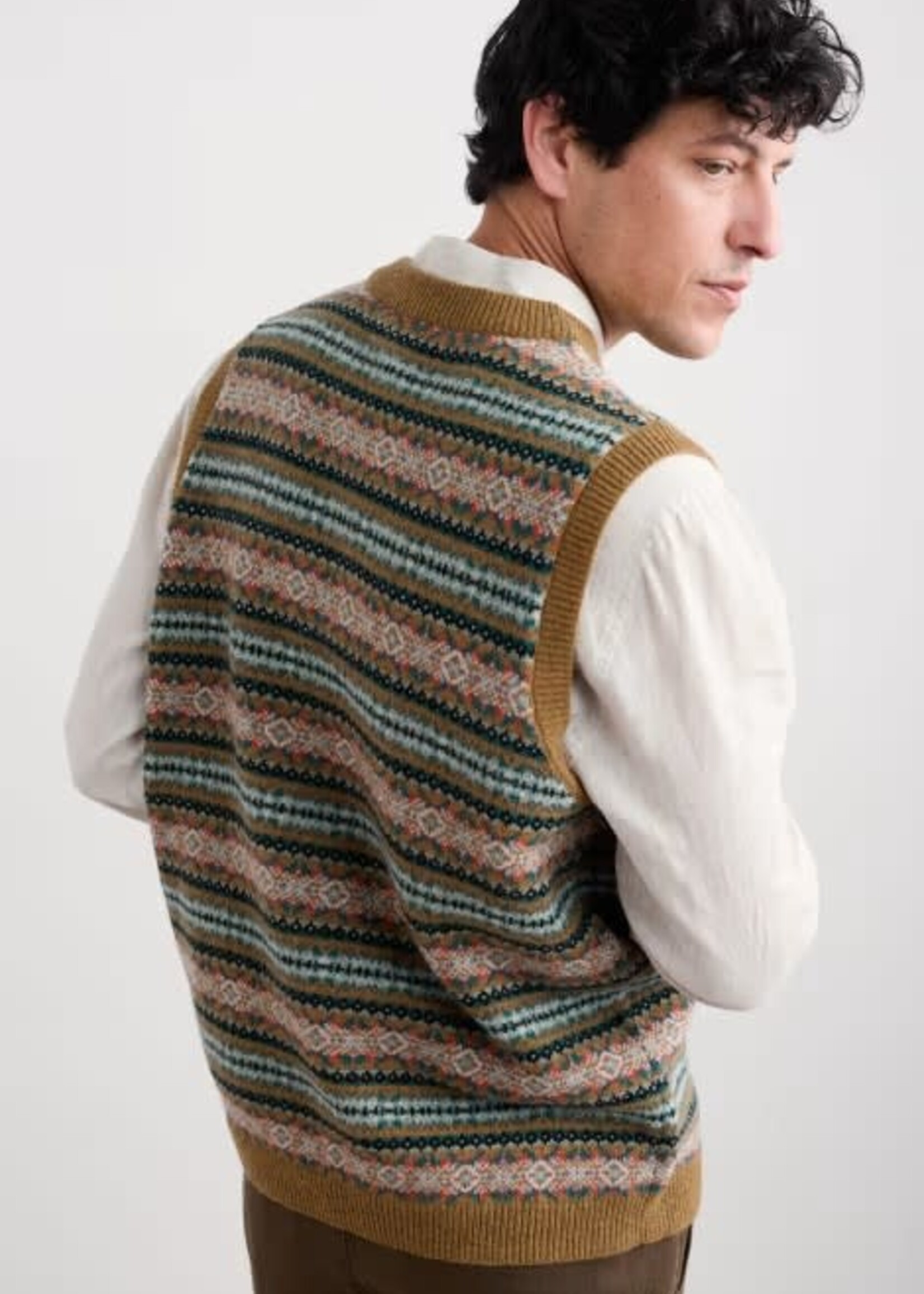 SEASALT CORNWALL SEASALT MEN’S WALT VEST ARTHURS ROCK PEAR