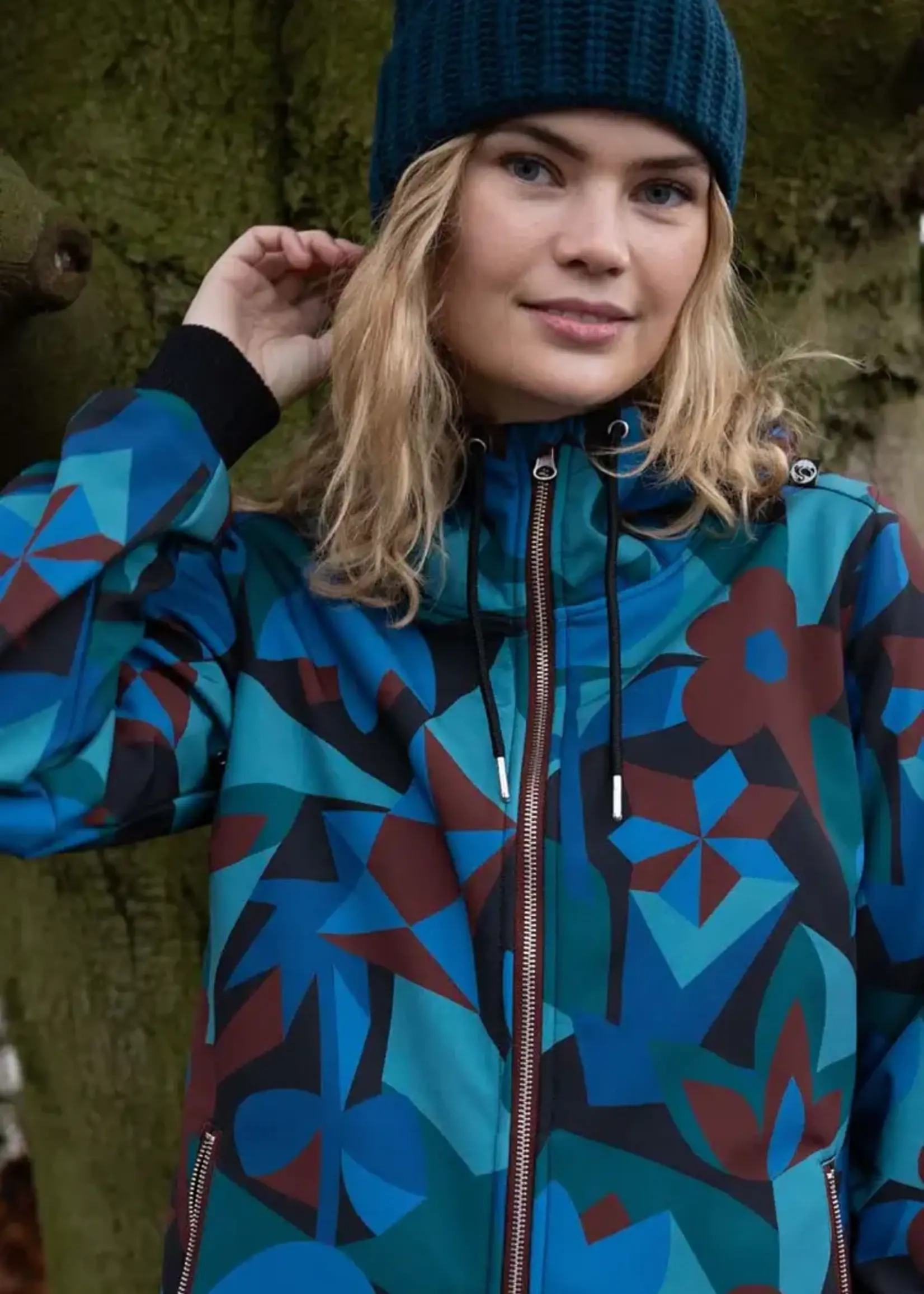 DANEFAE DANEFAE DANEJANE SOFTSHELL BLACK MERLOT GEOFLEUR