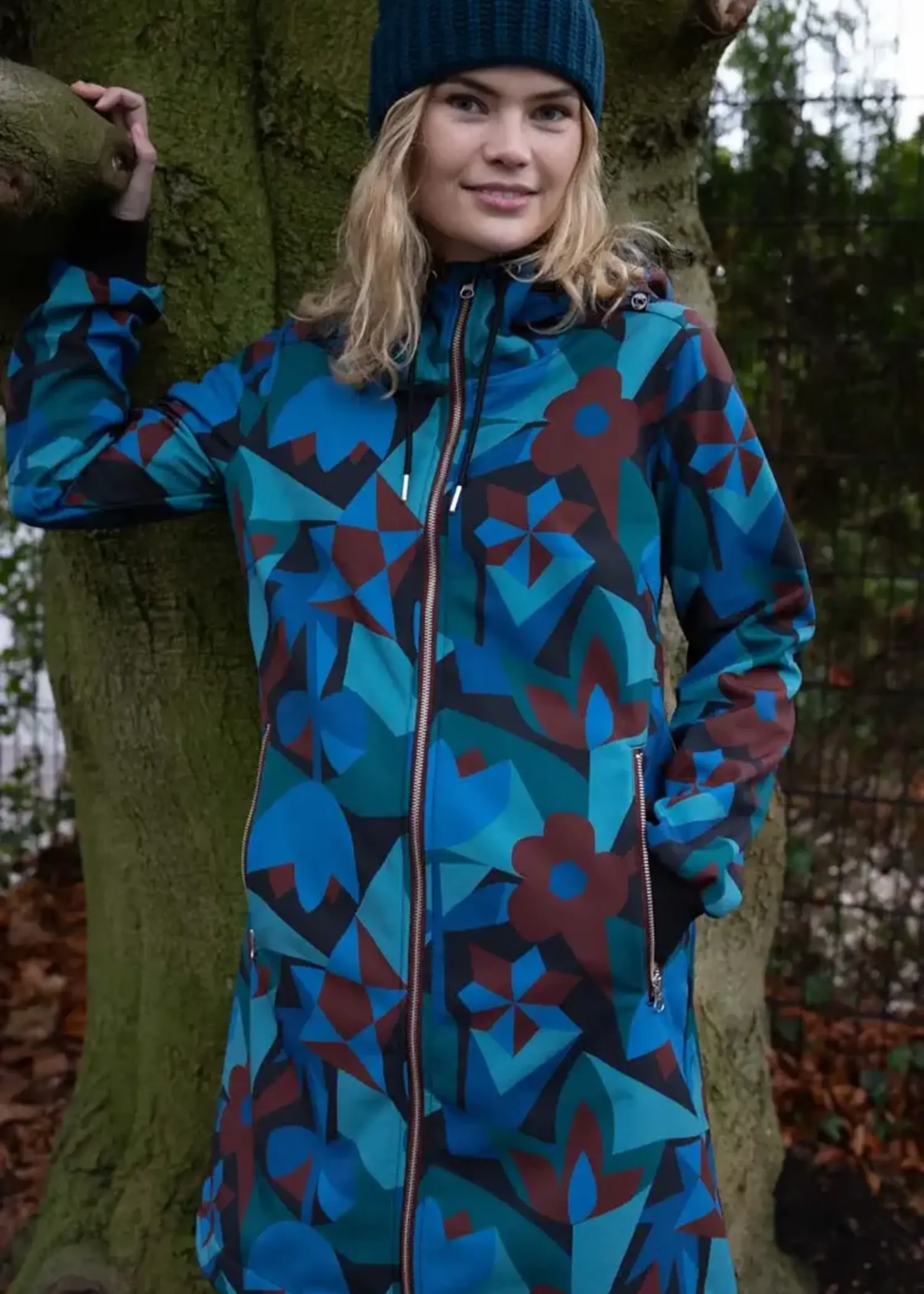 DANEFAE DANEFAE DANEJANE SOFTSHELL BLACK MERLOT GEOFLEUR