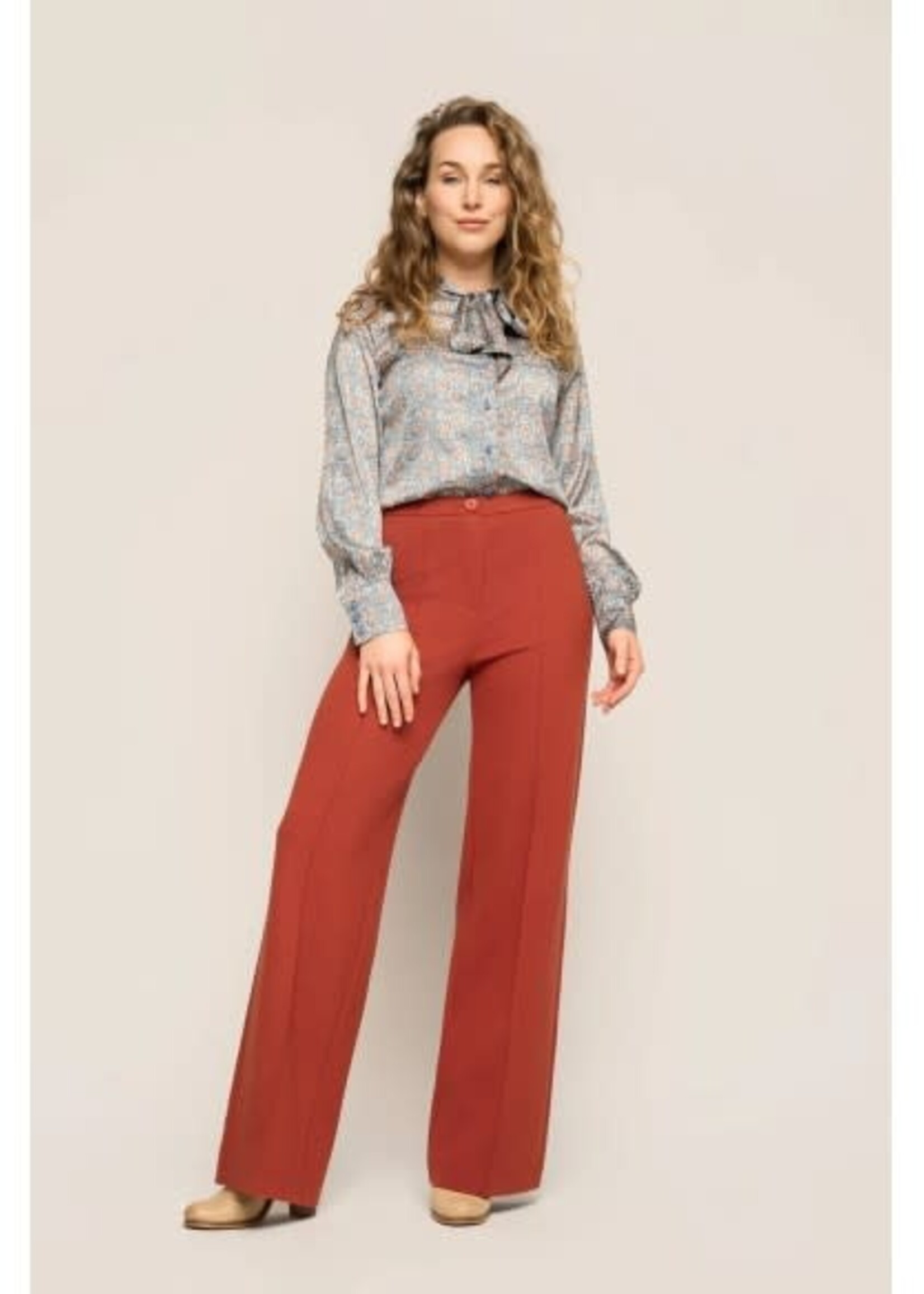VERY CHERRY VERY CHERRY TAYLOR PANTS TERRA PUNTY