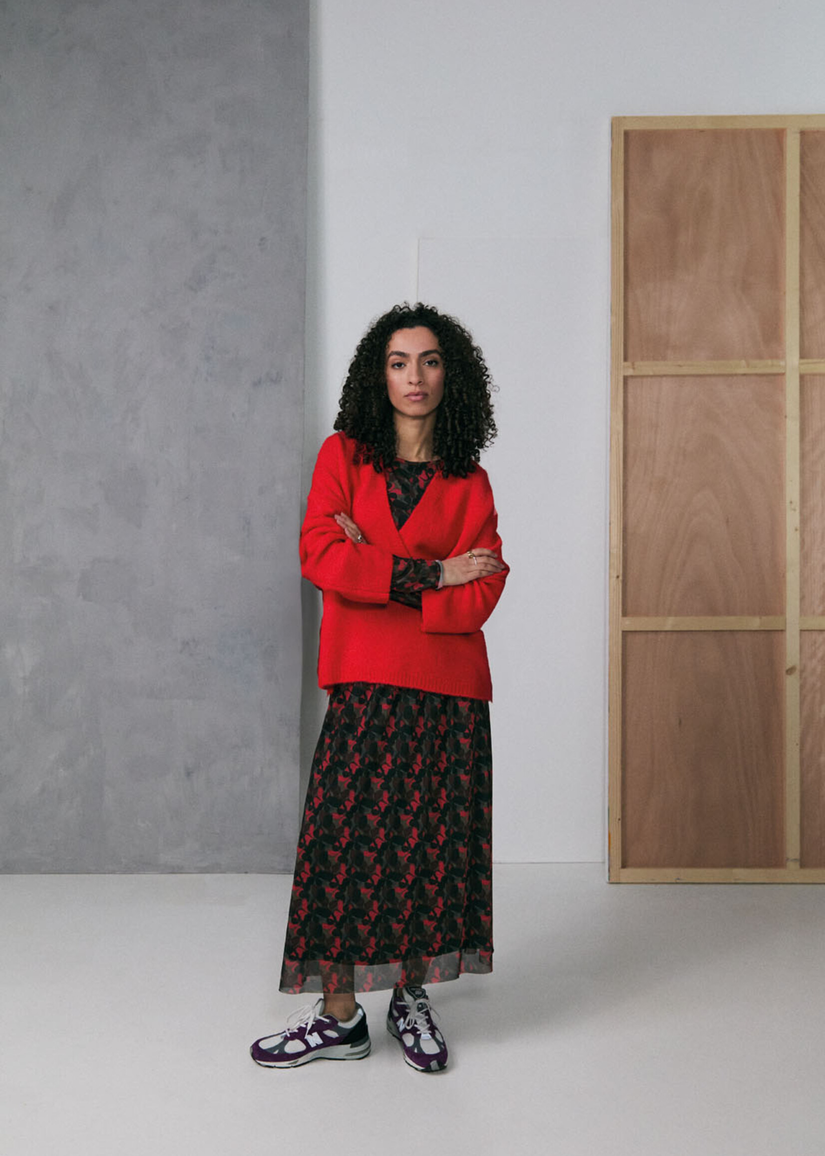 ZILCH ZILCH V NECK SWEATER TOMATO