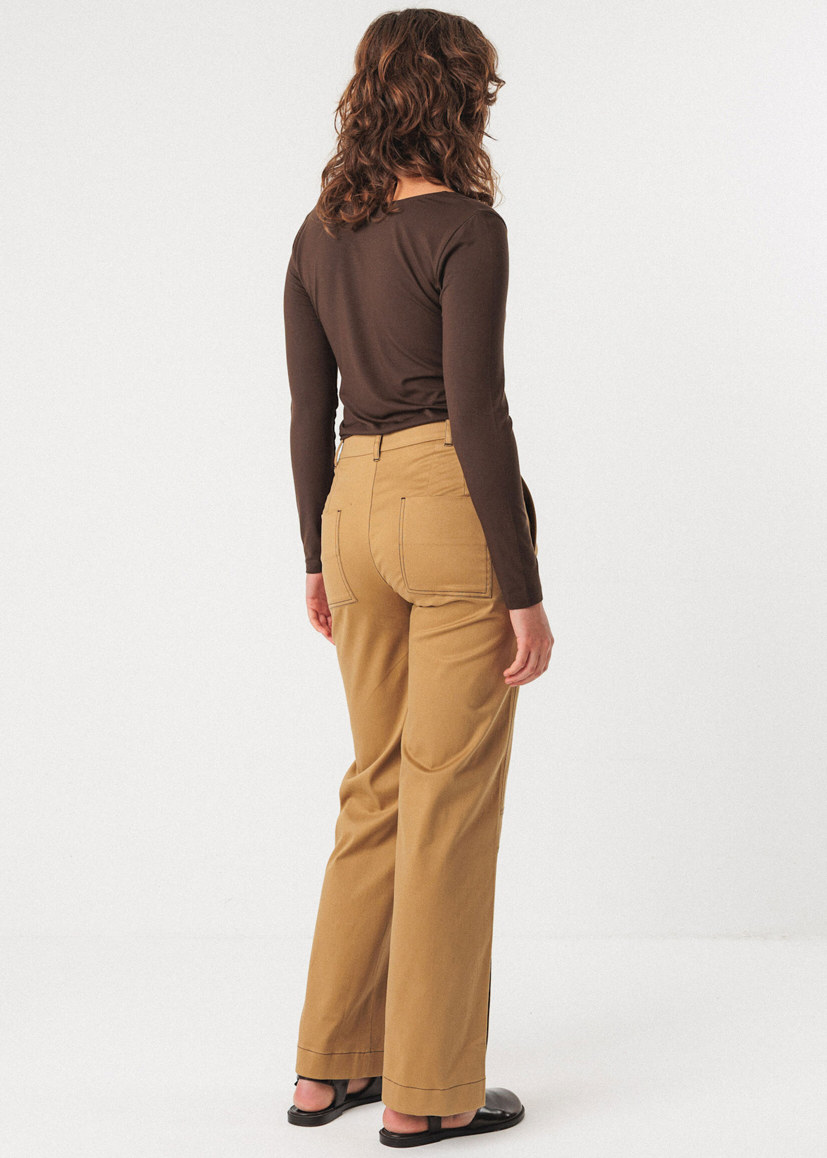 SKFK SKFK ZUR 7 DARK BROWN TOP