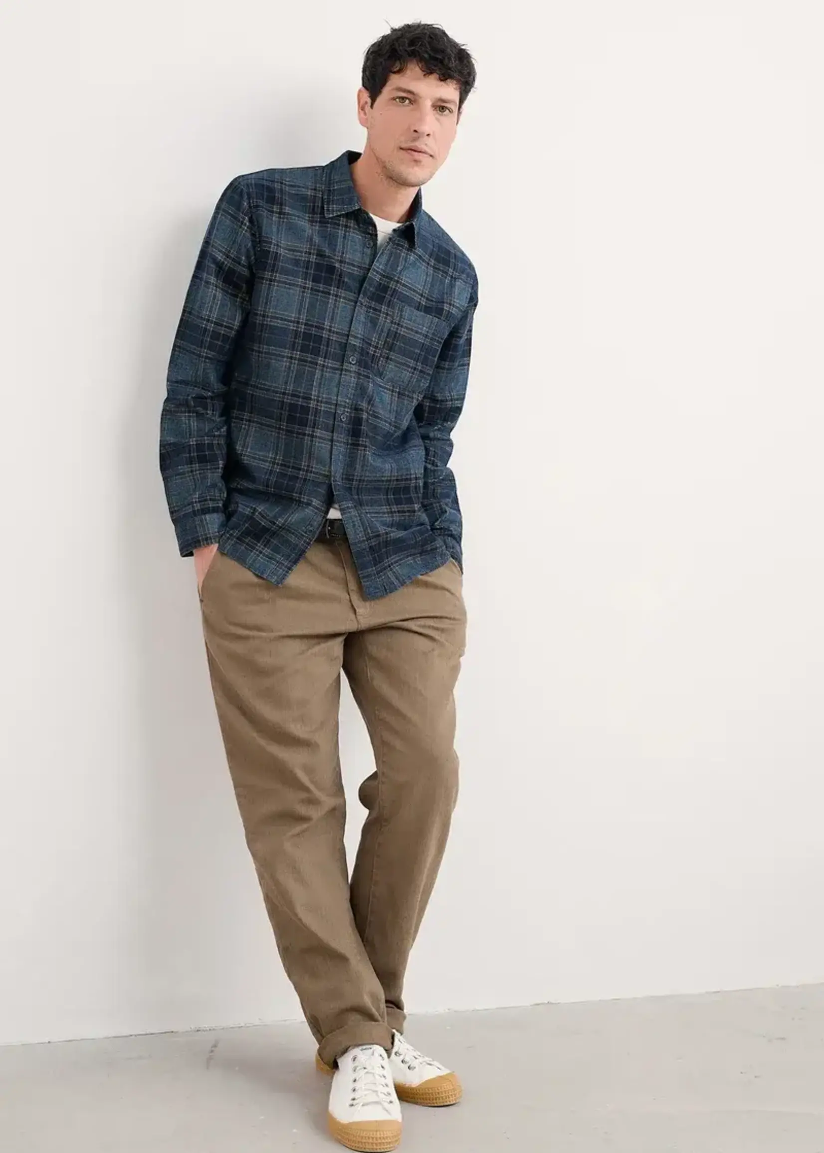 SEASALT CORNWALL SEASALT MEN’S SHOREMAN SHIRT CORD GERENS HYDRANGEA