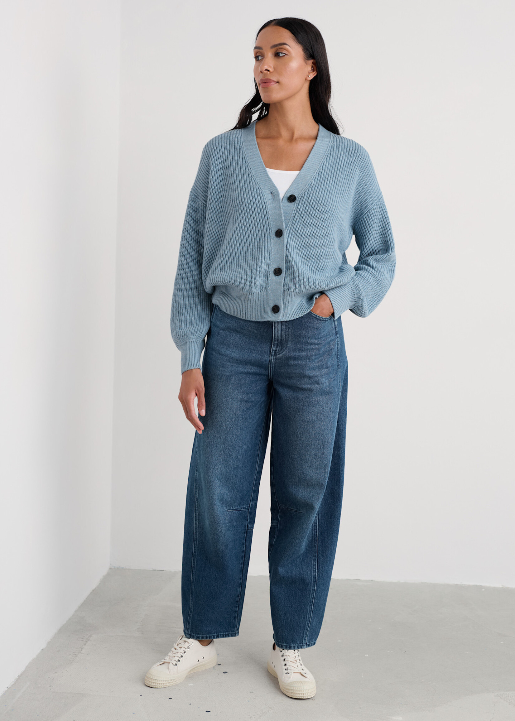 SEASALT CORNWALL SEASALT GWENVER JEANS MID WASH