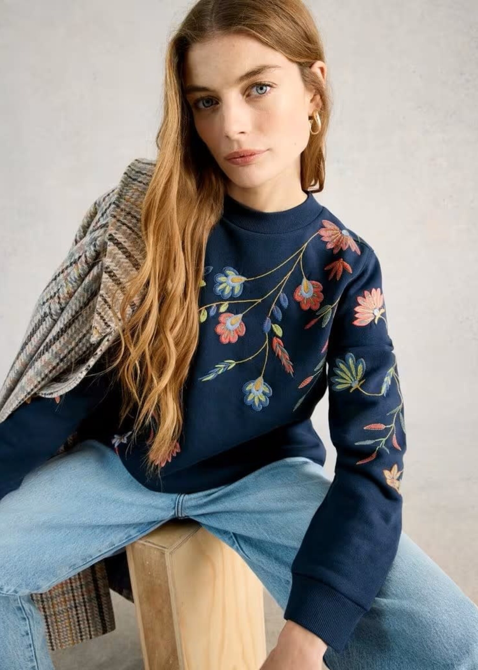 WHITE STUFF WHITE STUFF FLORAL EMBROIDERED SWEAT NAVY MULTI