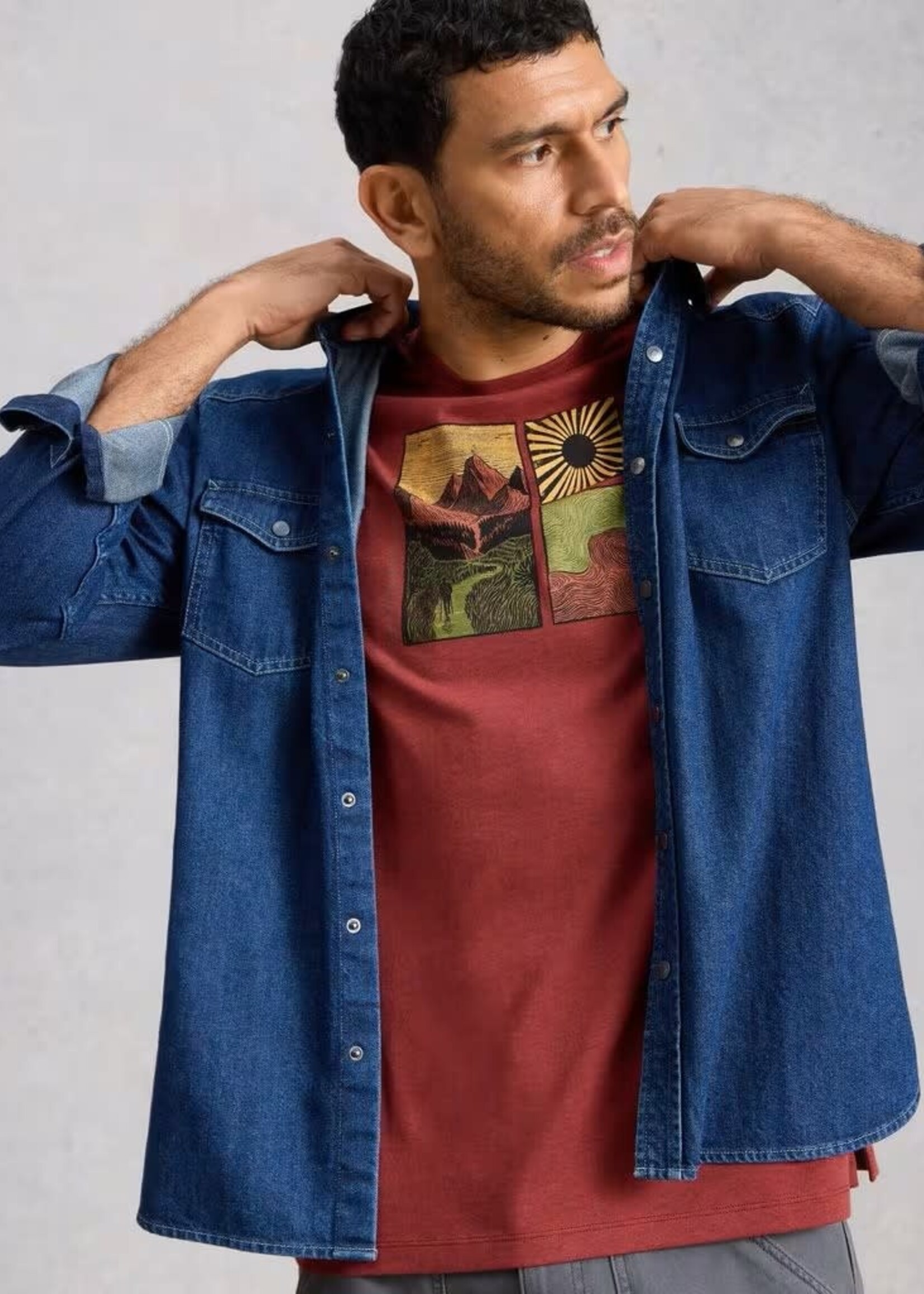 WHITE STUFF WHITE STUFF ABERSOCH HIKE GRAPHIC TEE RED PRINT