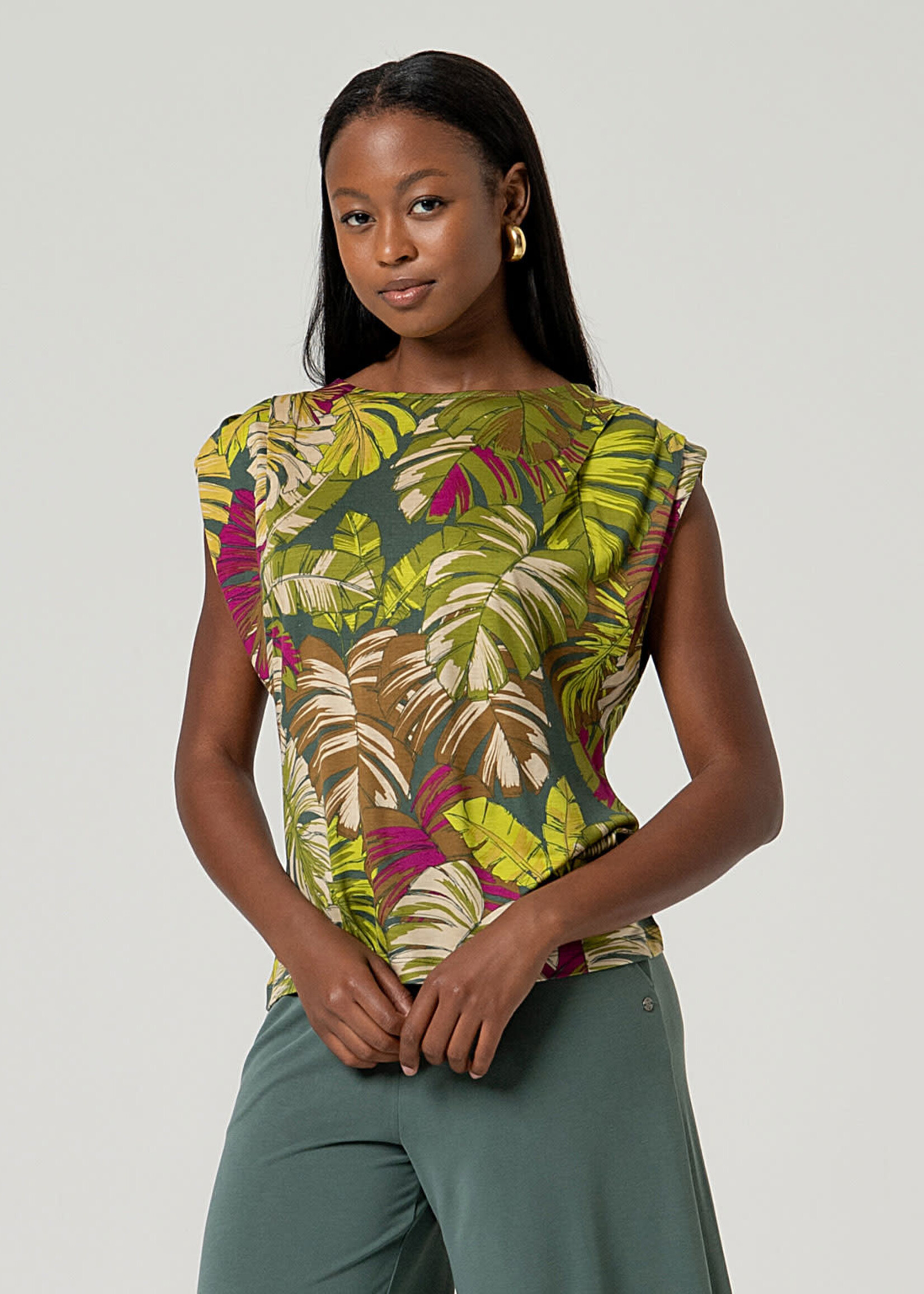 SURKANA SURKANA  SLEEVELESS TOP WITH DRAPING GREEN